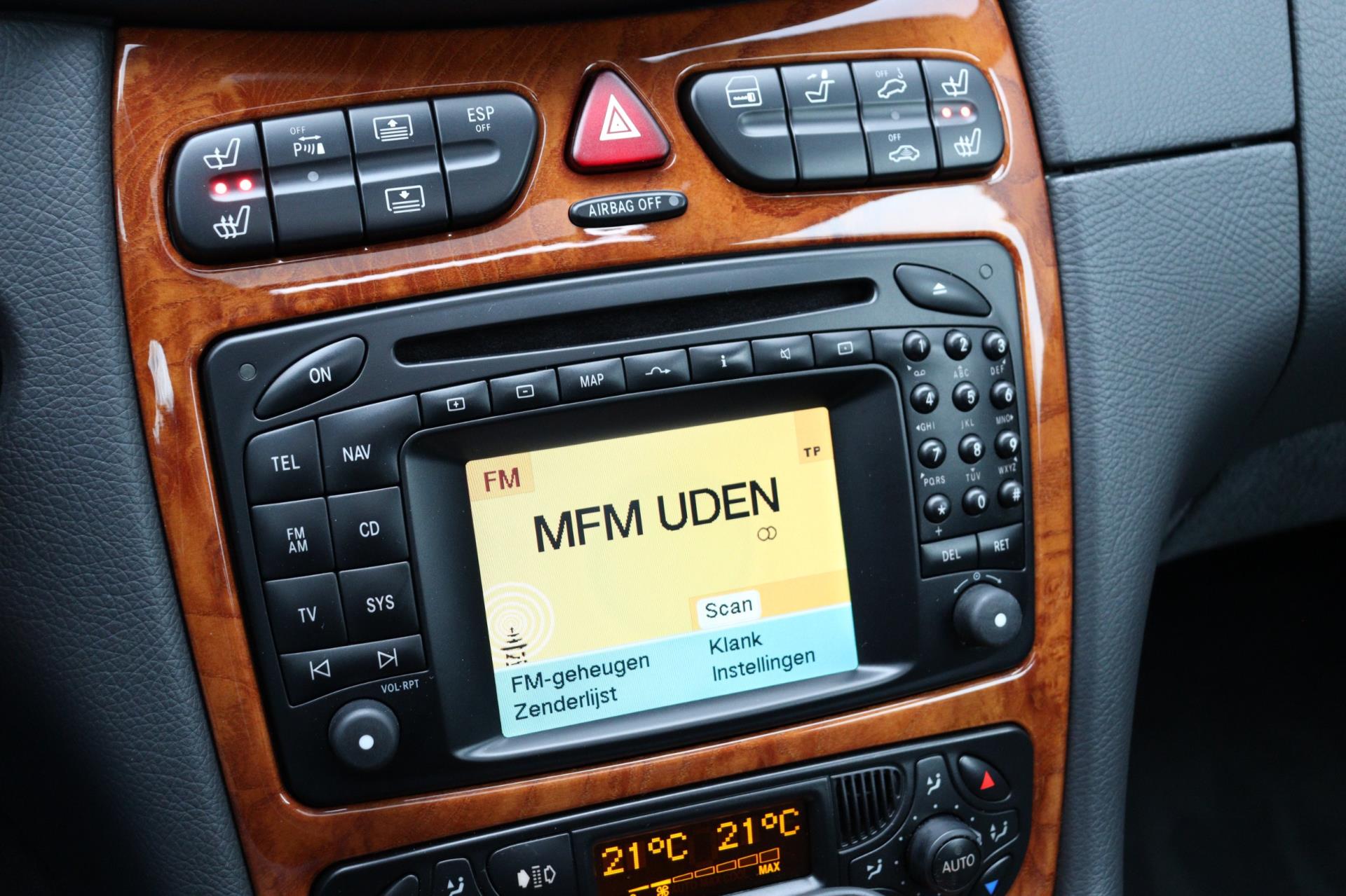 Foto van Mercedes-Benz CLK 200 Kompressor