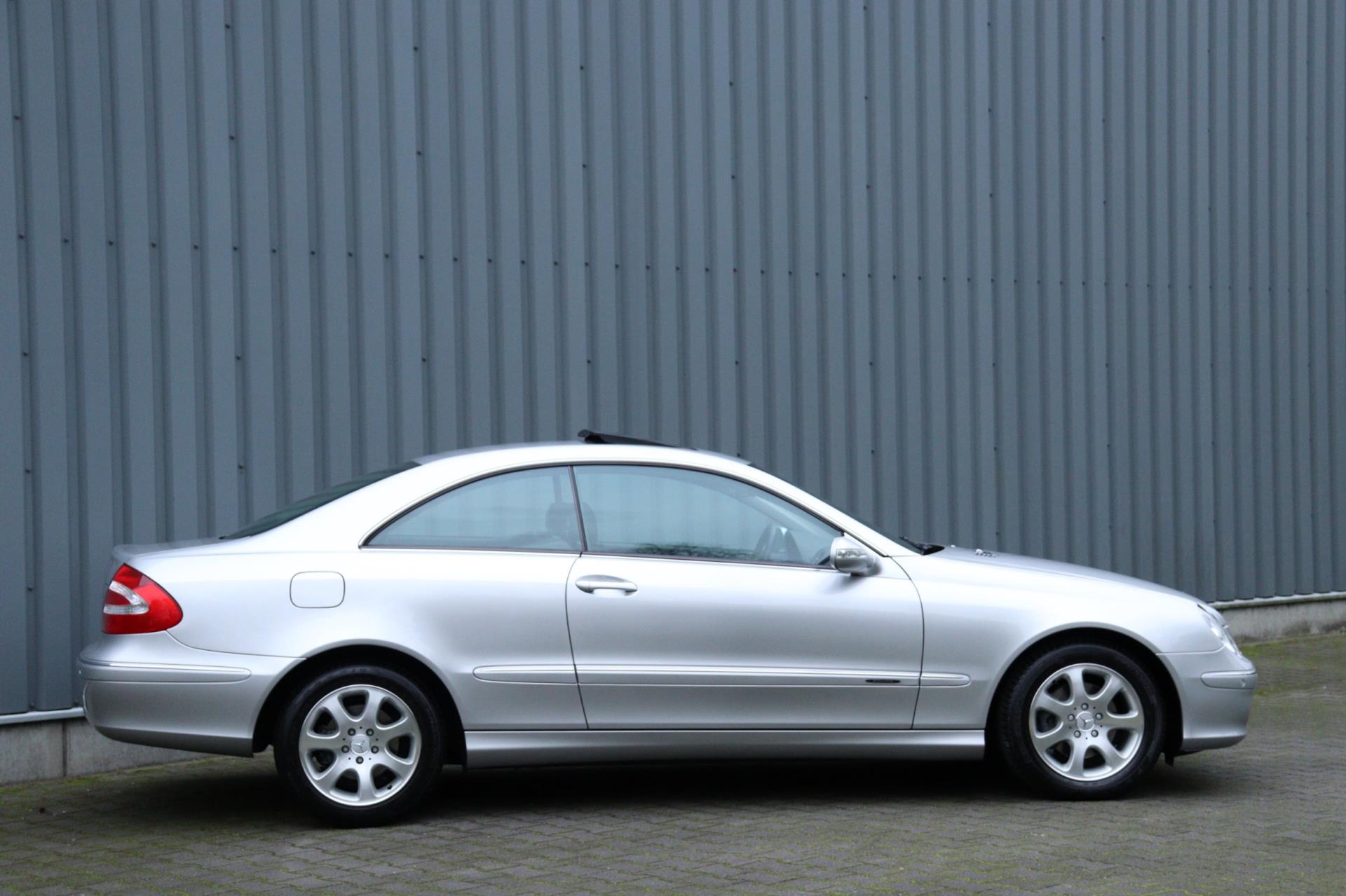 Foto van Mercedes-Benz CLK 200 Kompressor