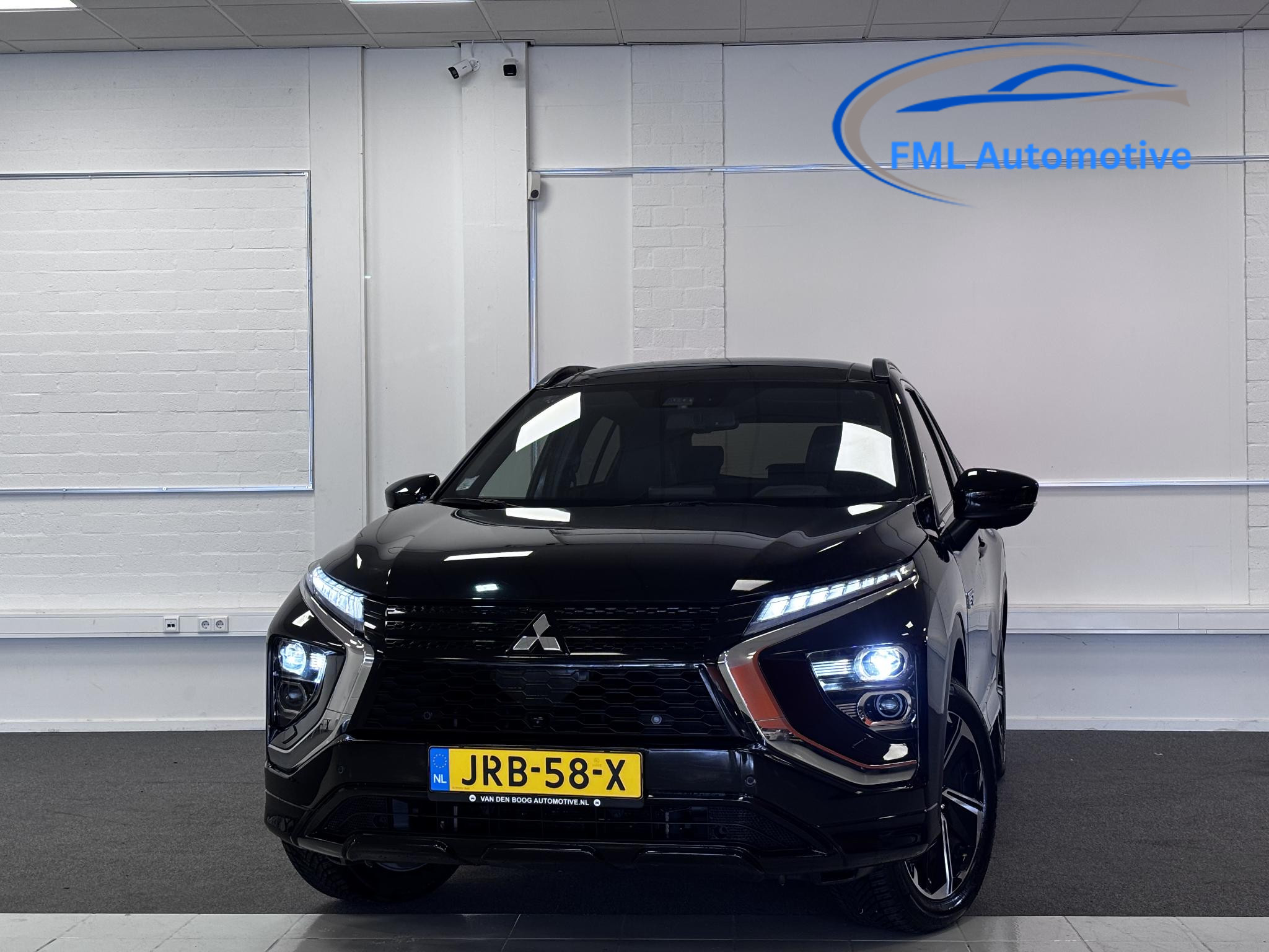 Mitsubishi Mitsubishi Eclipse Cross 2.4 PHEV Instyle 2022 - voorkant