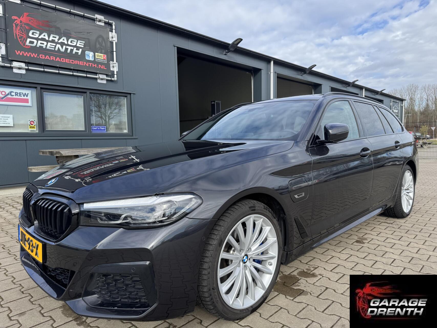 BMW 530e 530e M -Pakket Edition Plus Sensatec 2022 - voorkant