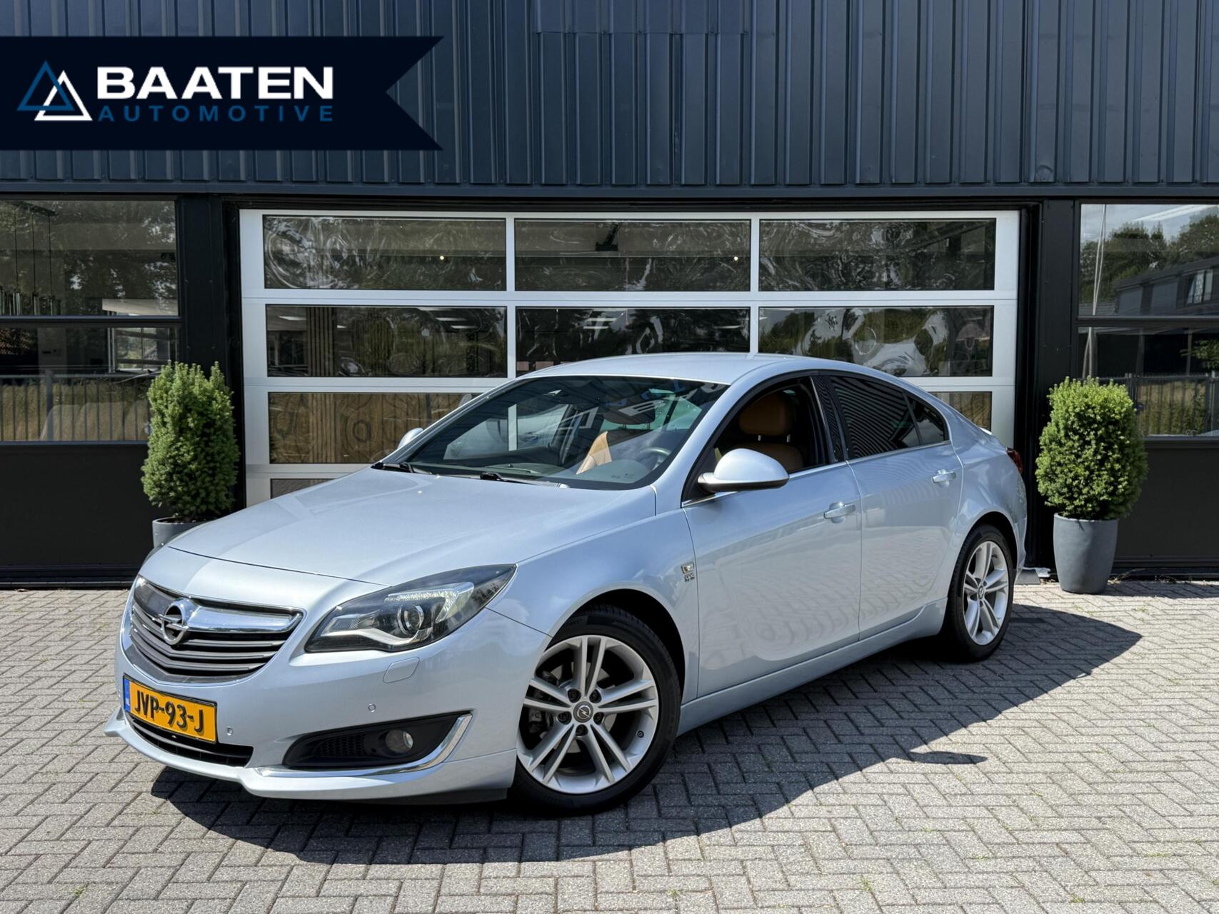 Opel Insignia 1.6 Turbo 170PK OPC Line |1e eig|Leder|Facelift| 2015 - voorkant