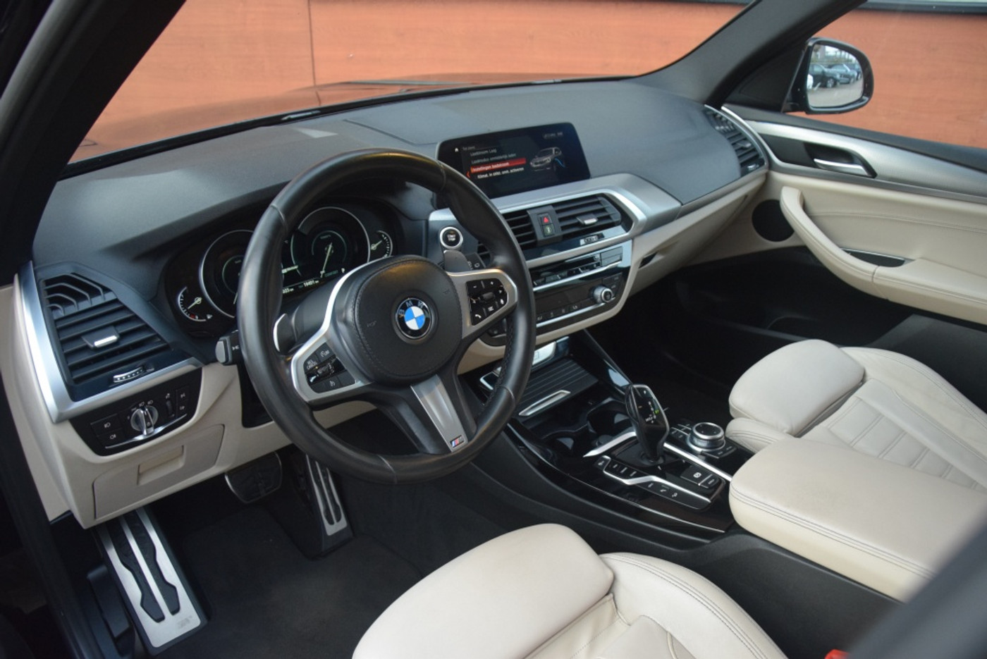 Foto van BMW X3 Xdrive30e