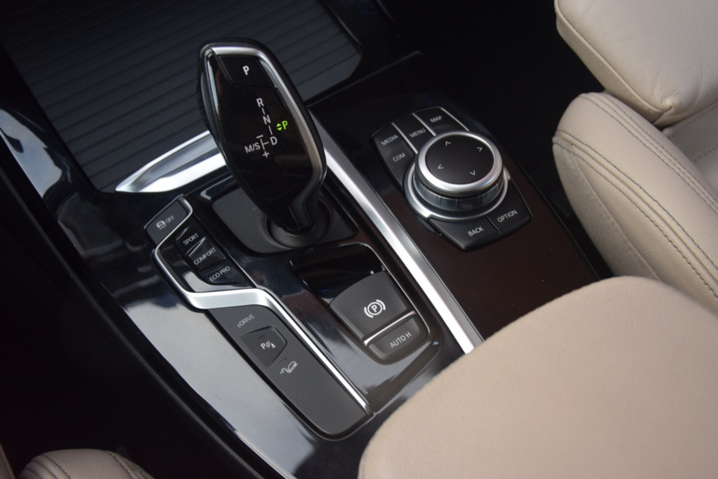 Foto van BMW X3 Xdrive30e