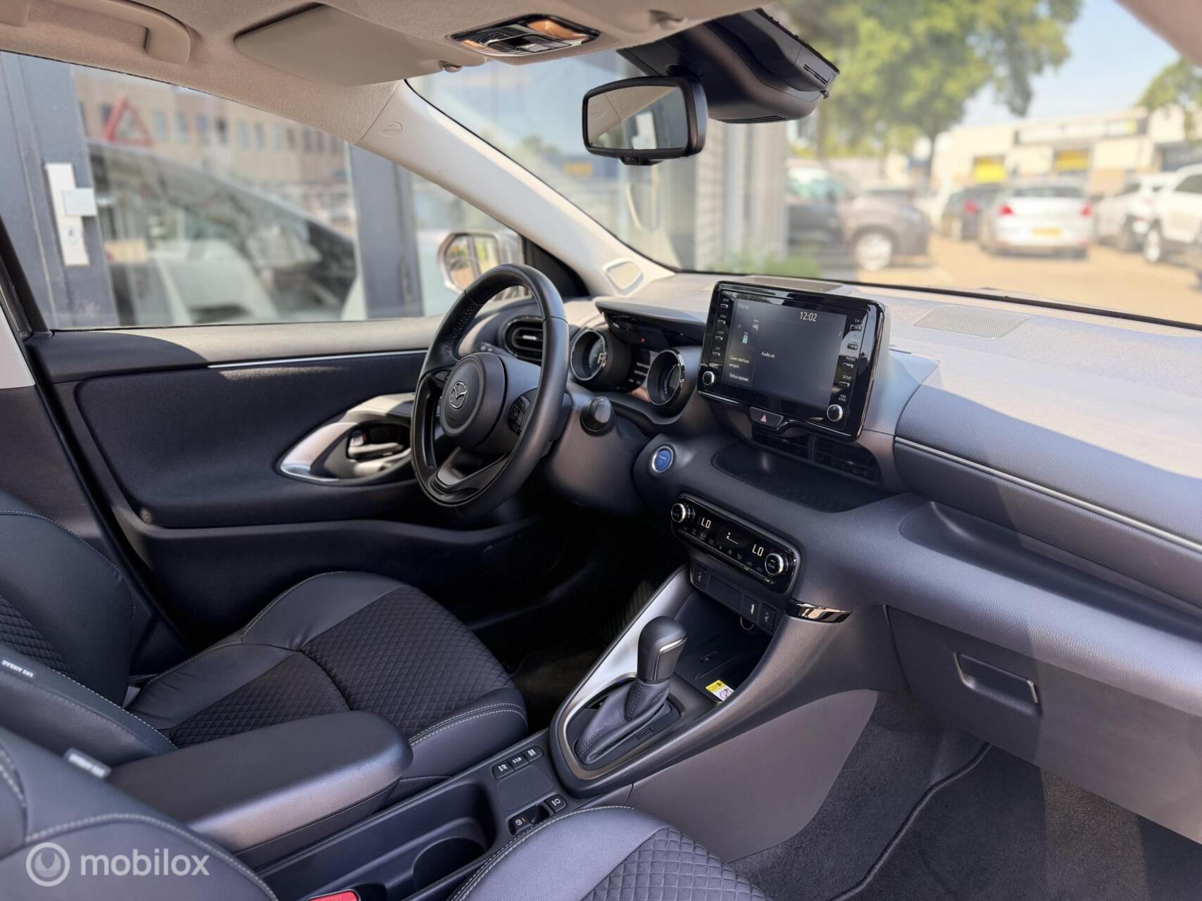 Foto van Mazda Mazda2 Hybrid