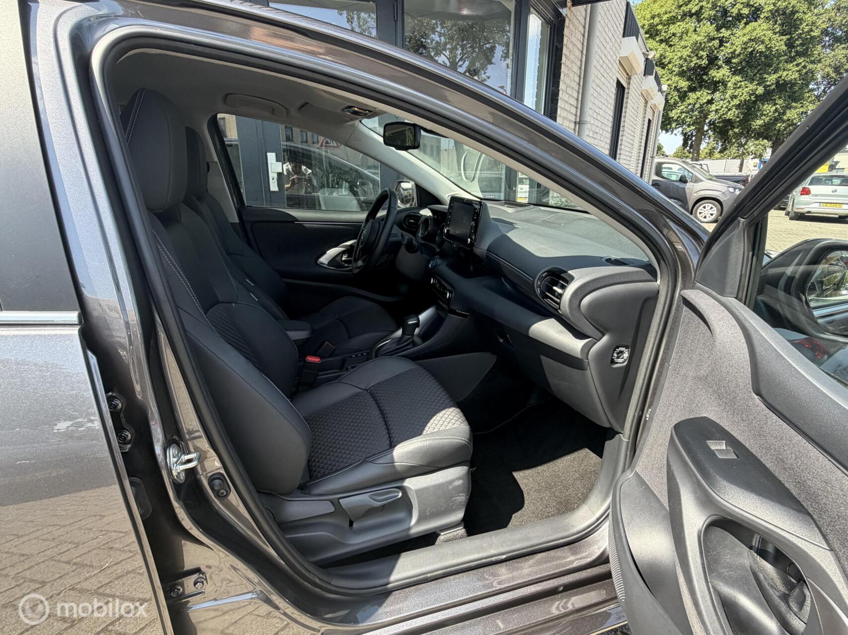 Foto van Mazda Mazda2 Hybrid