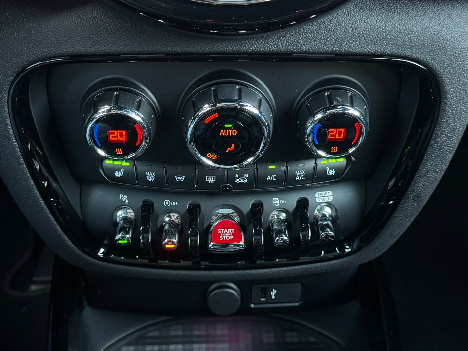 Foto van Mini Clubman Cooper