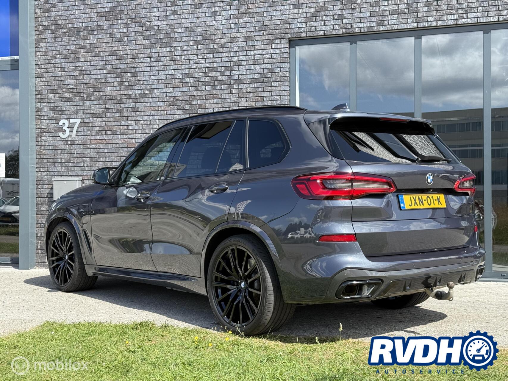 Foto van BMW X5 Xdrive45e