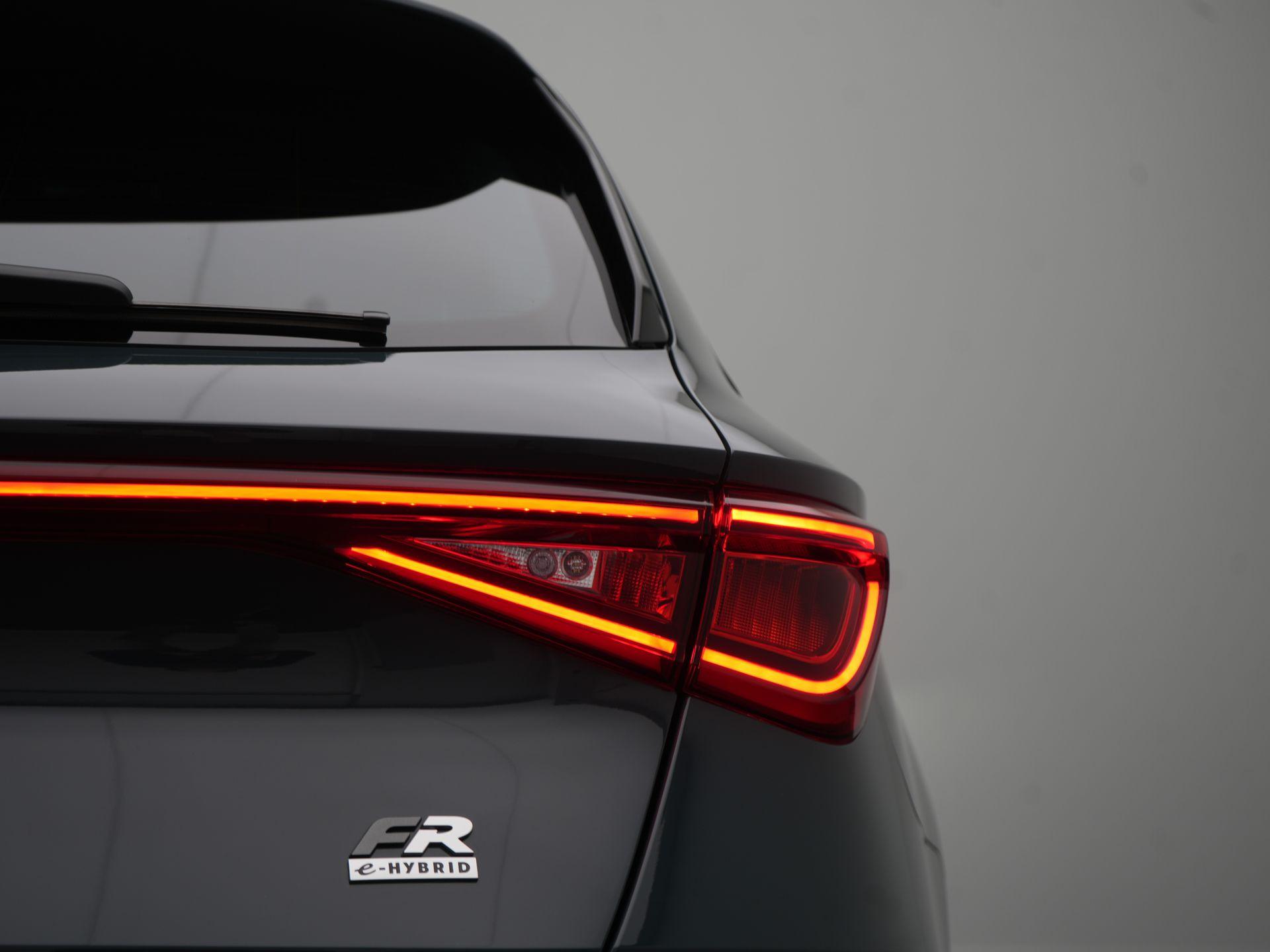 Foto van Seat Seat Leon SP E-hybrid150