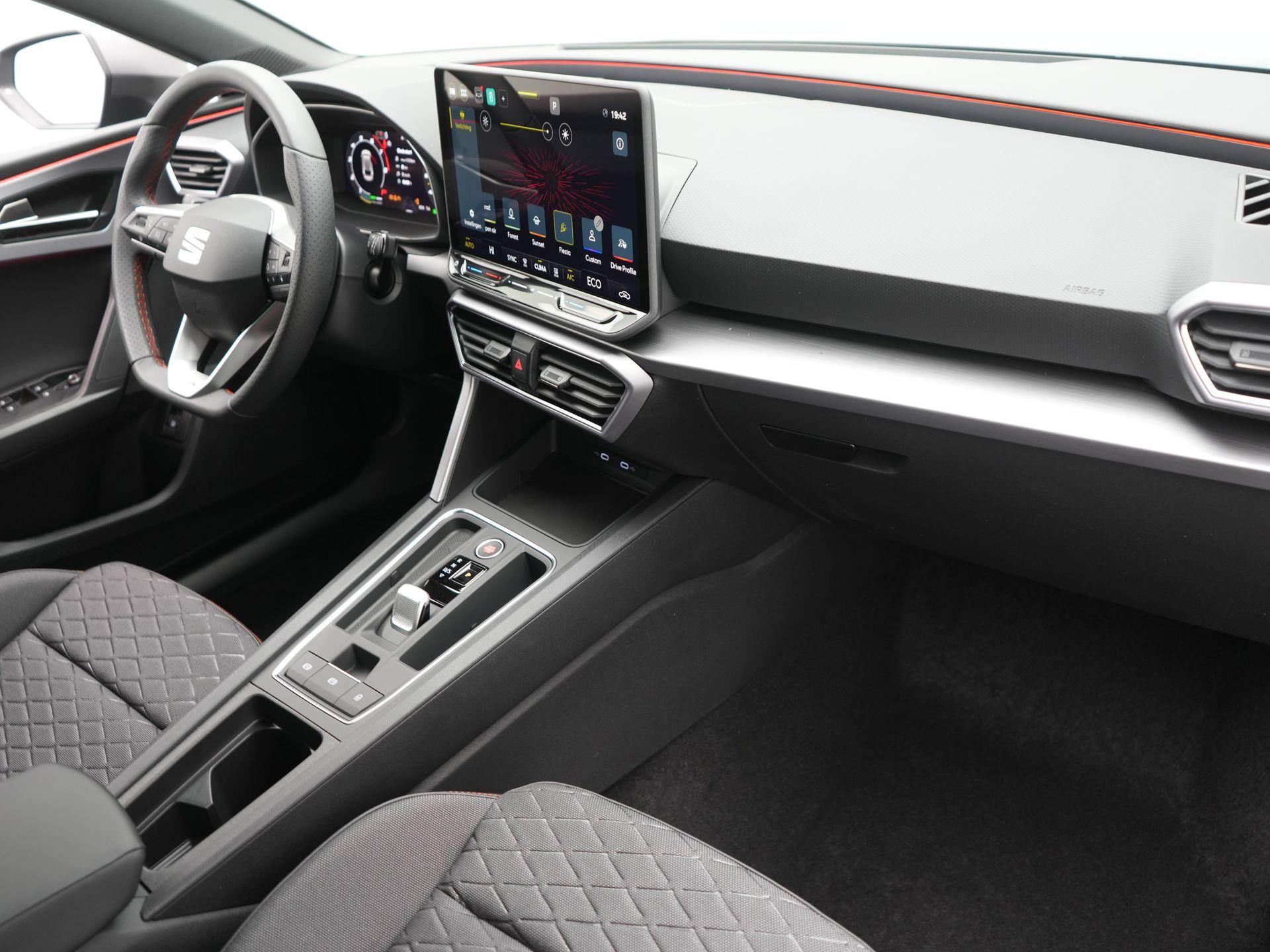 Foto van Seat Seat Leon SP E-hybrid150