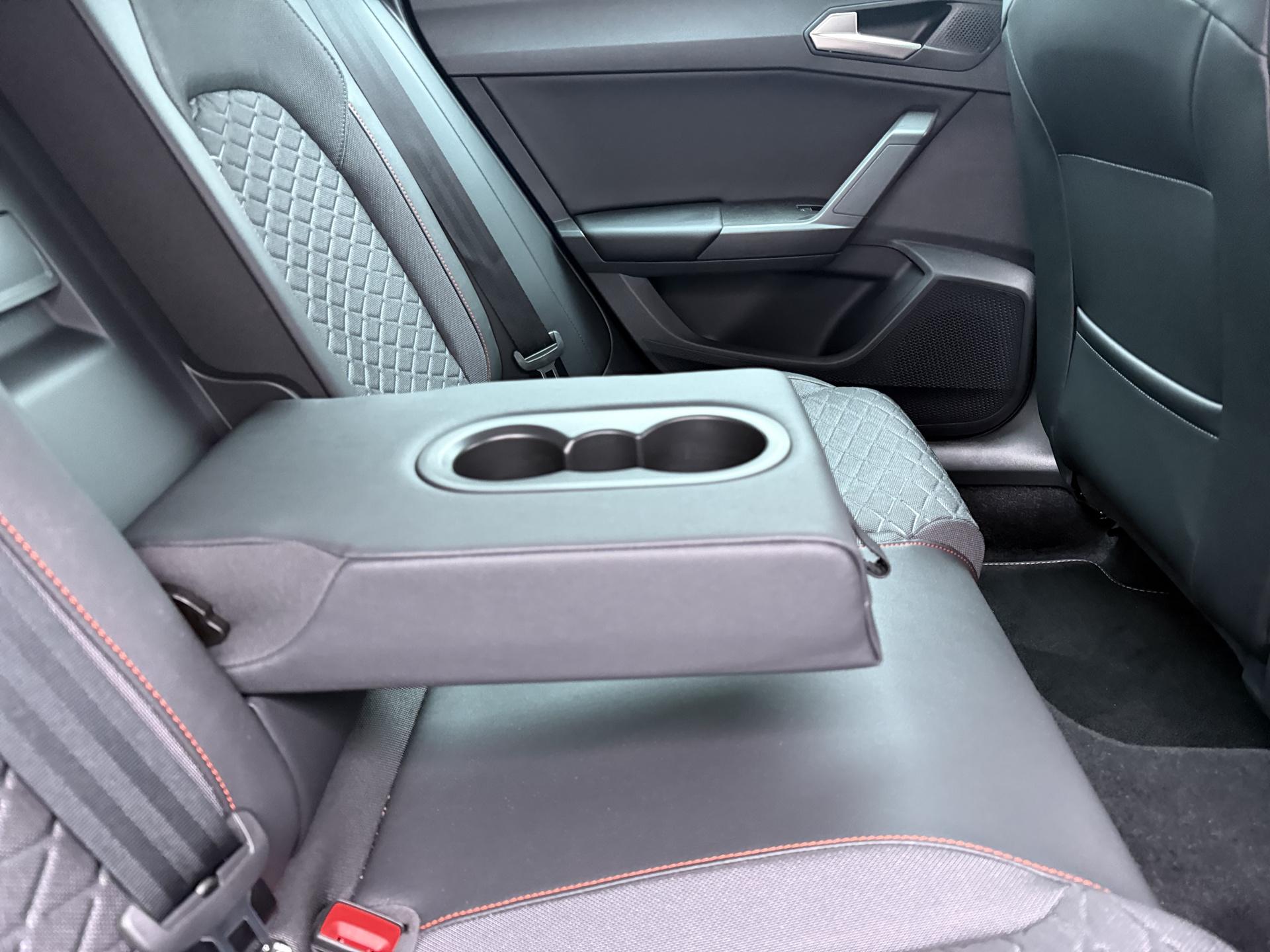 Foto van Seat Seat Leon SP E-hybrid150