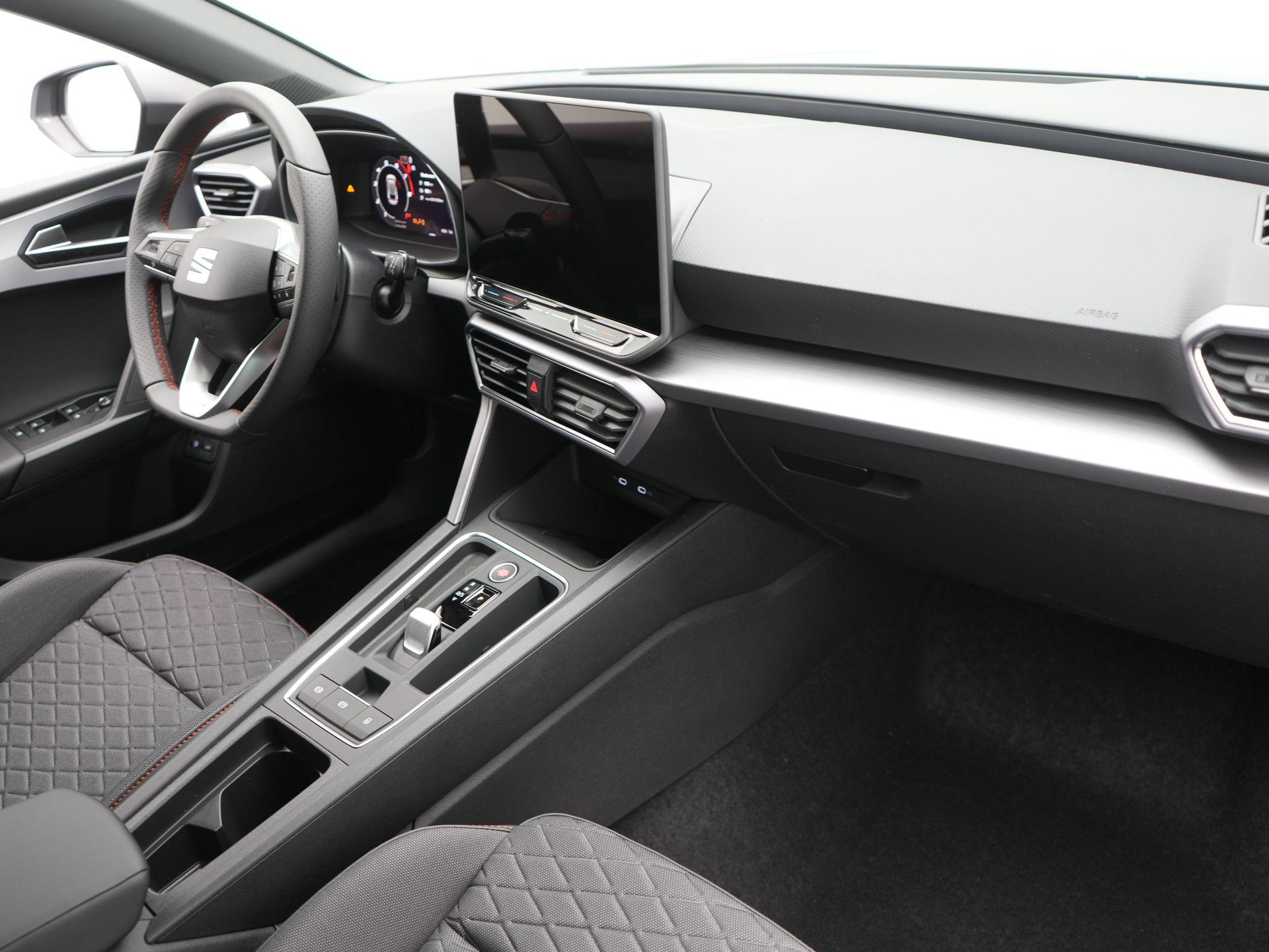 Foto van Seat Seat Leon SP E-hybrid150