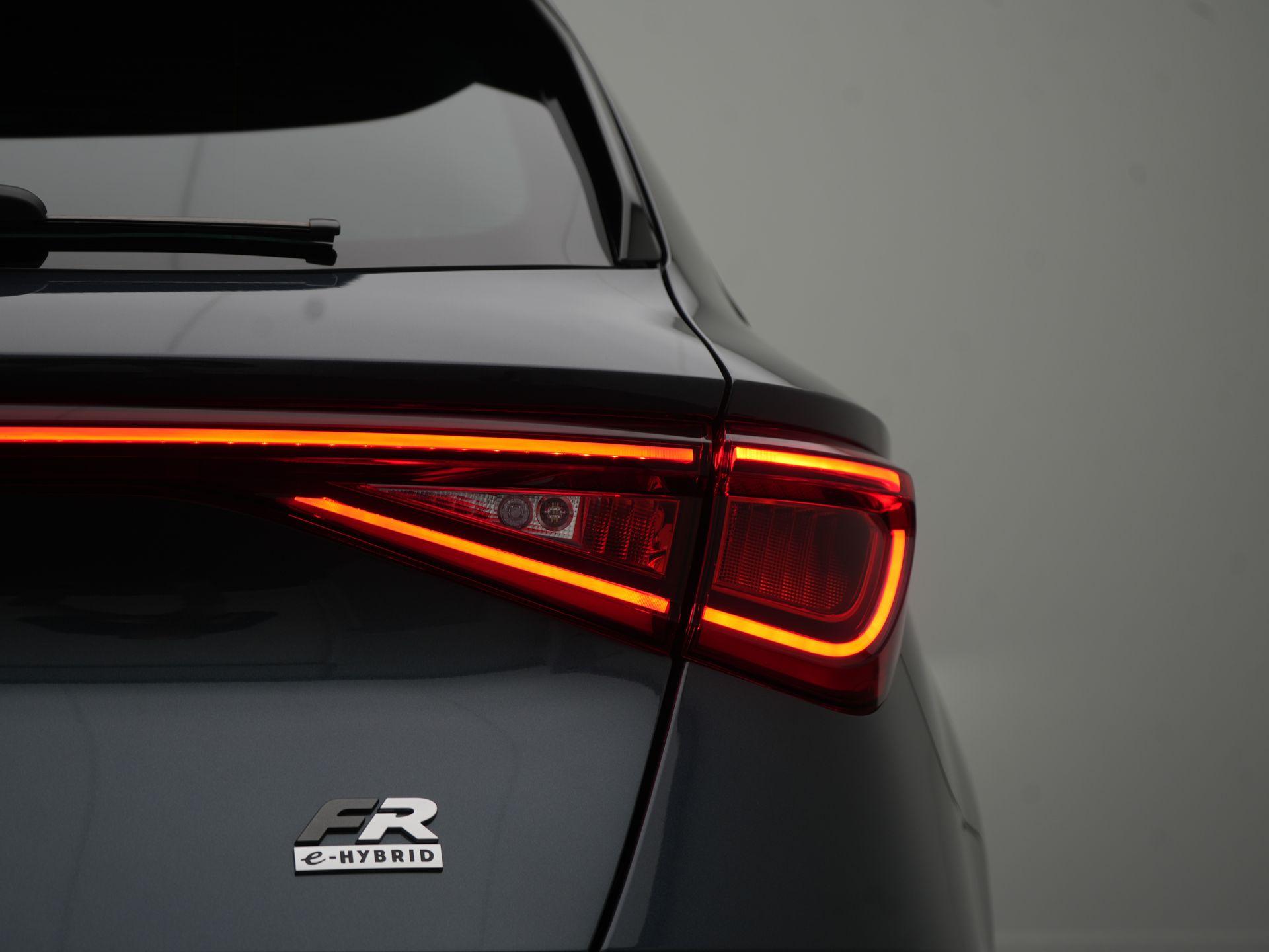 Foto van Seat Seat Leon SP E-hybrid150
