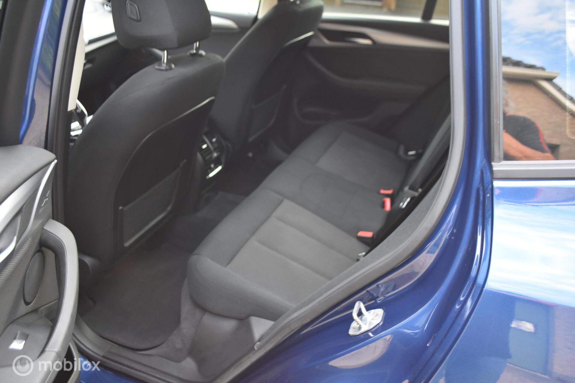 Foto van BMW X3 Xdrive20i