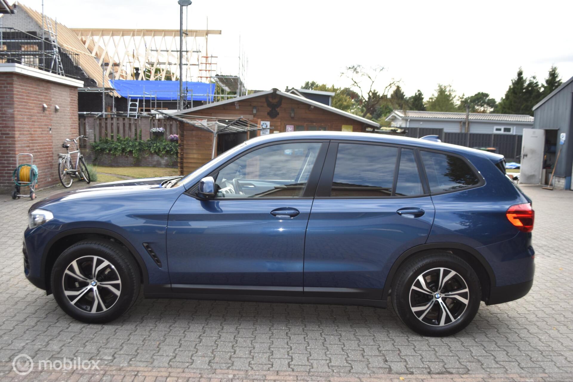 Foto van BMW X3 Xdrive20i