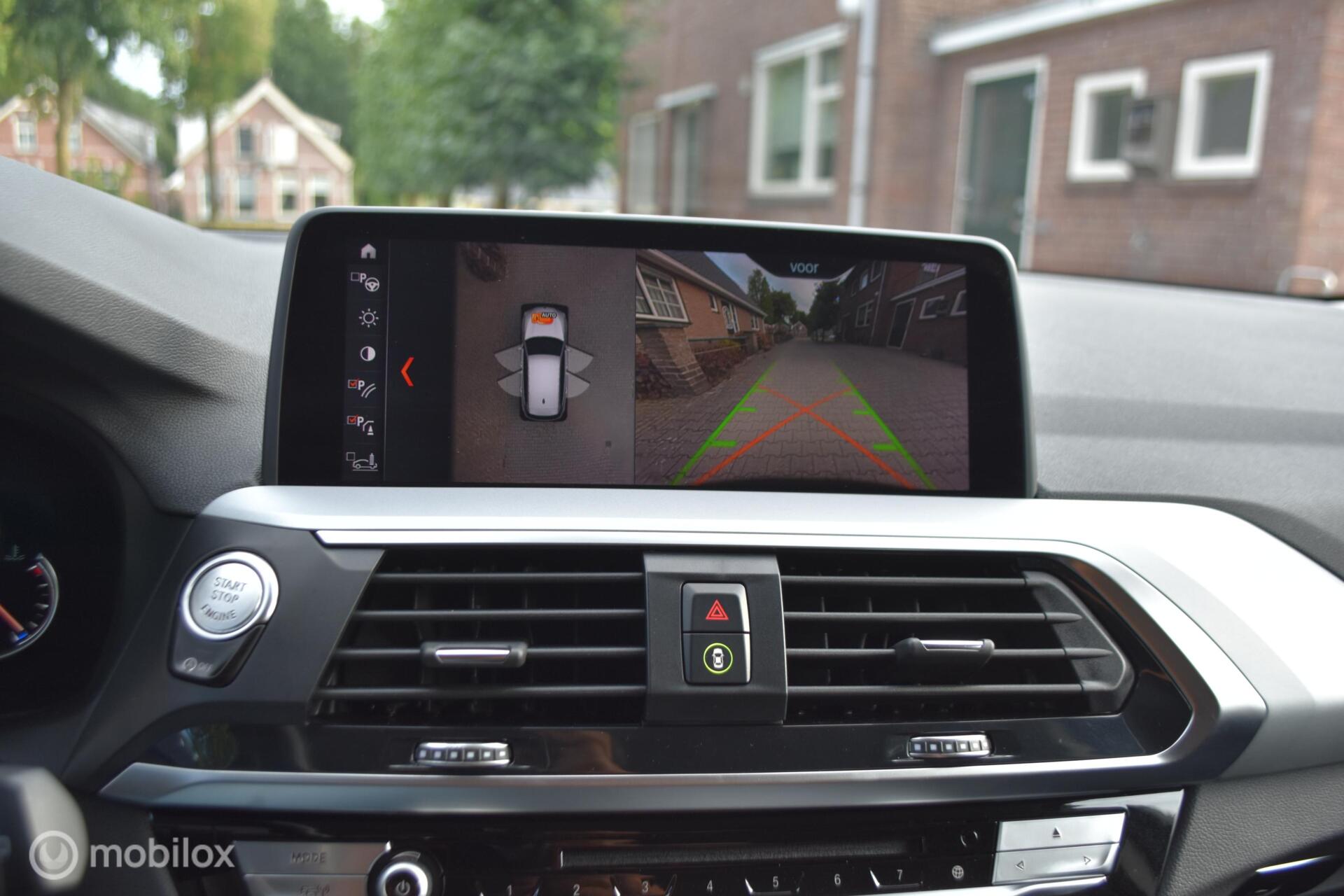 Foto van BMW X3 Xdrive20i