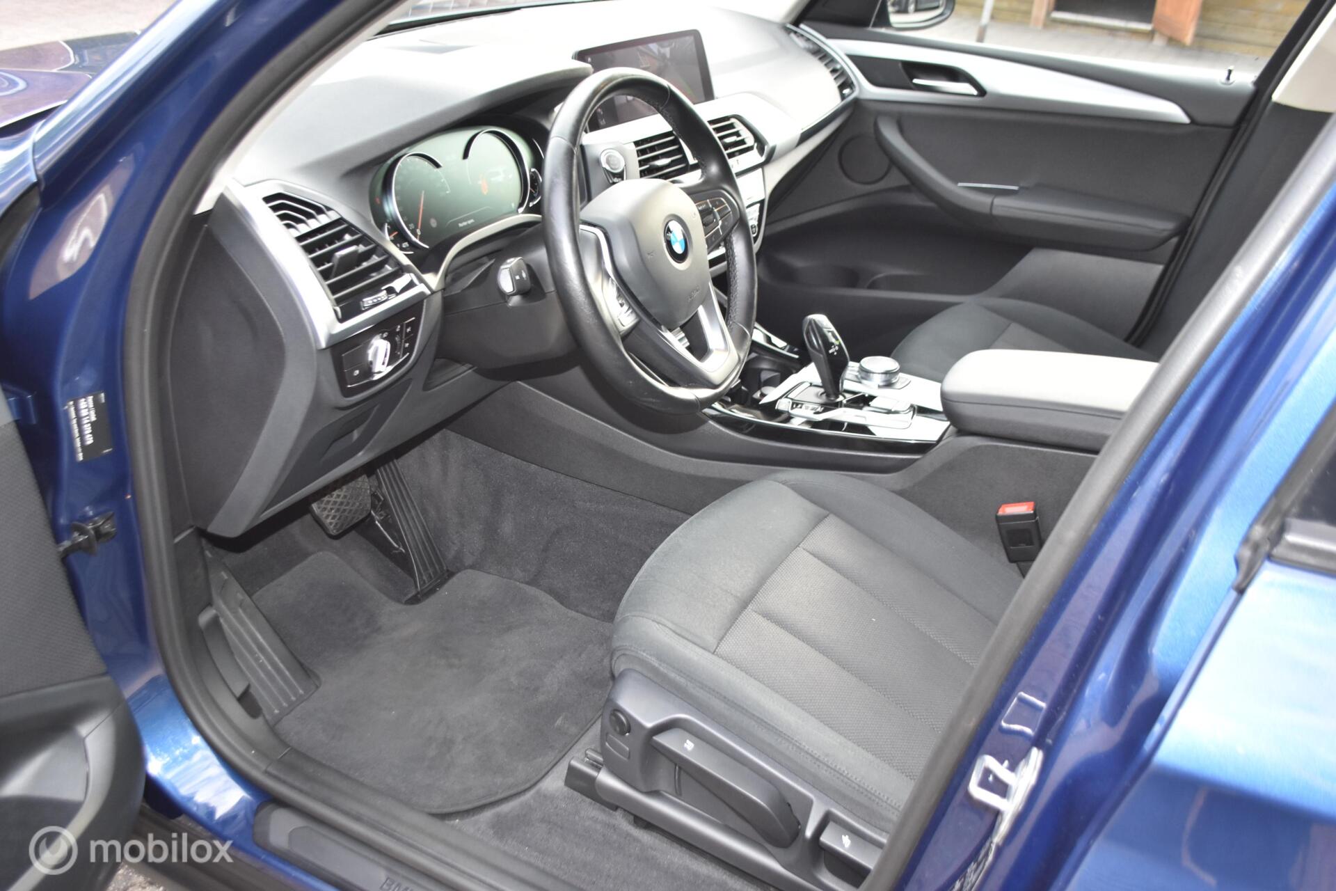 Foto van BMW X3 Xdrive20i