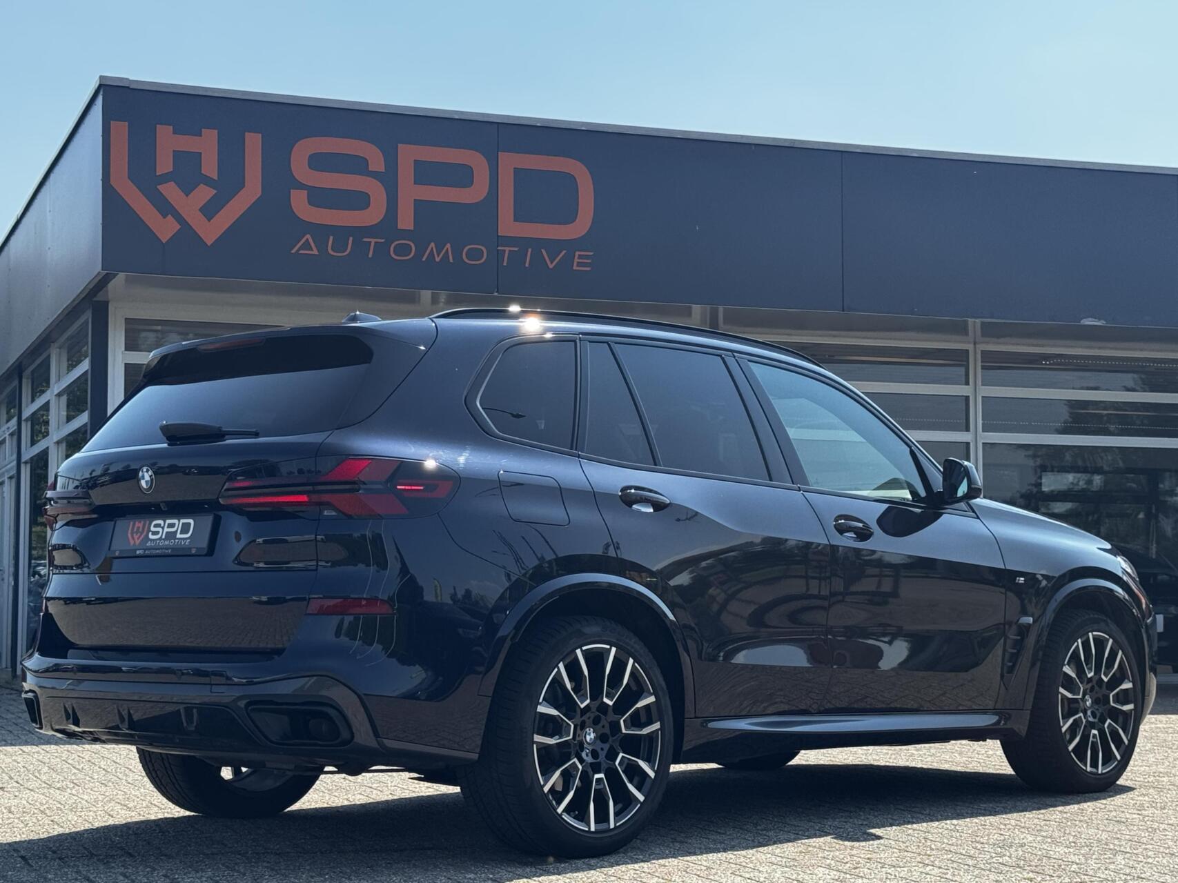 Foto van BMW X5 Xdrive30d