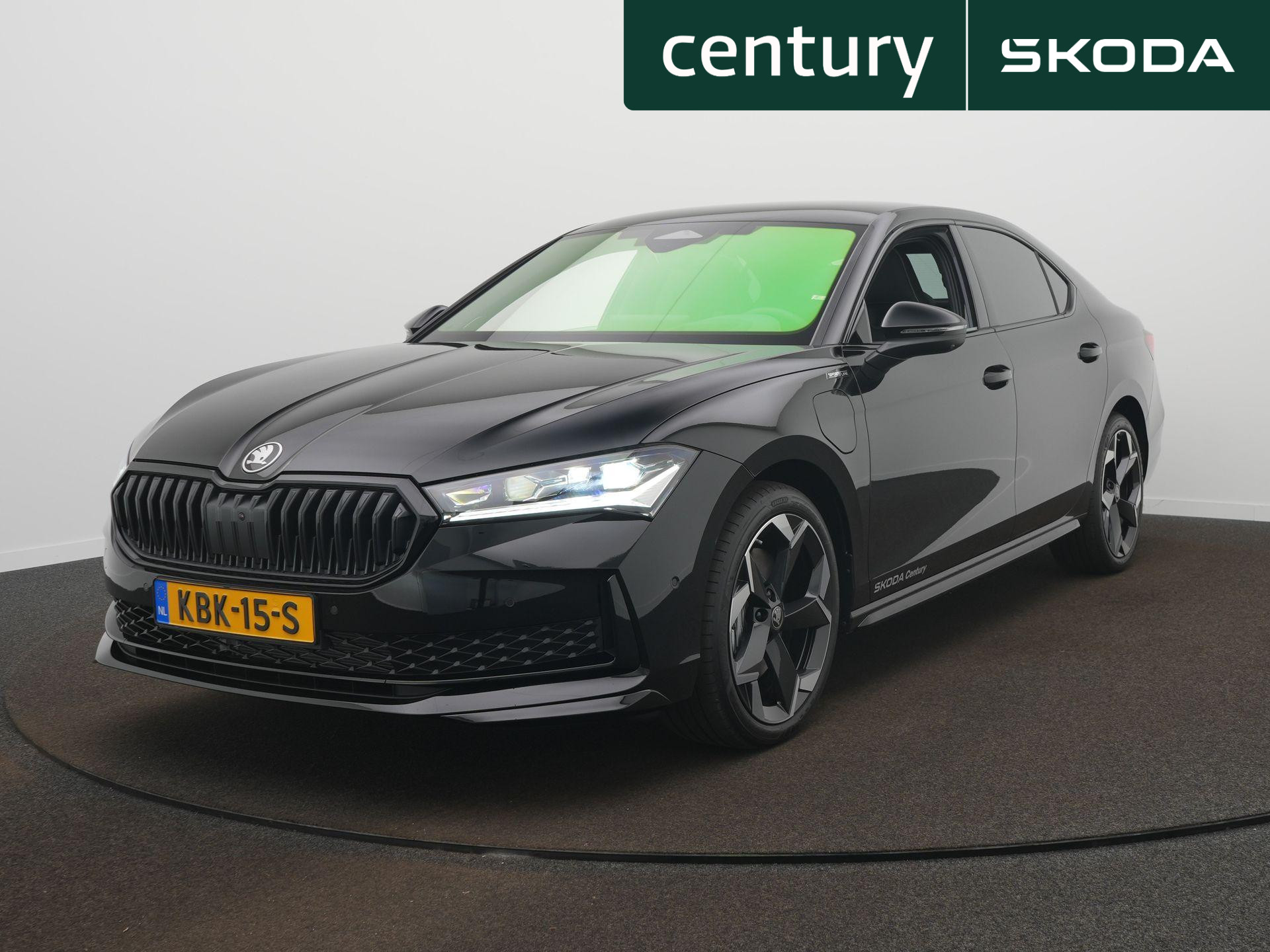 Skoda Superb 1.5 TSI PHEV Sportline Business 2026 - voorkant