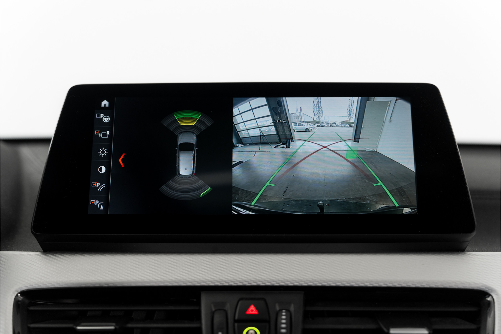 Foto van BMW X1 Xdrive25e