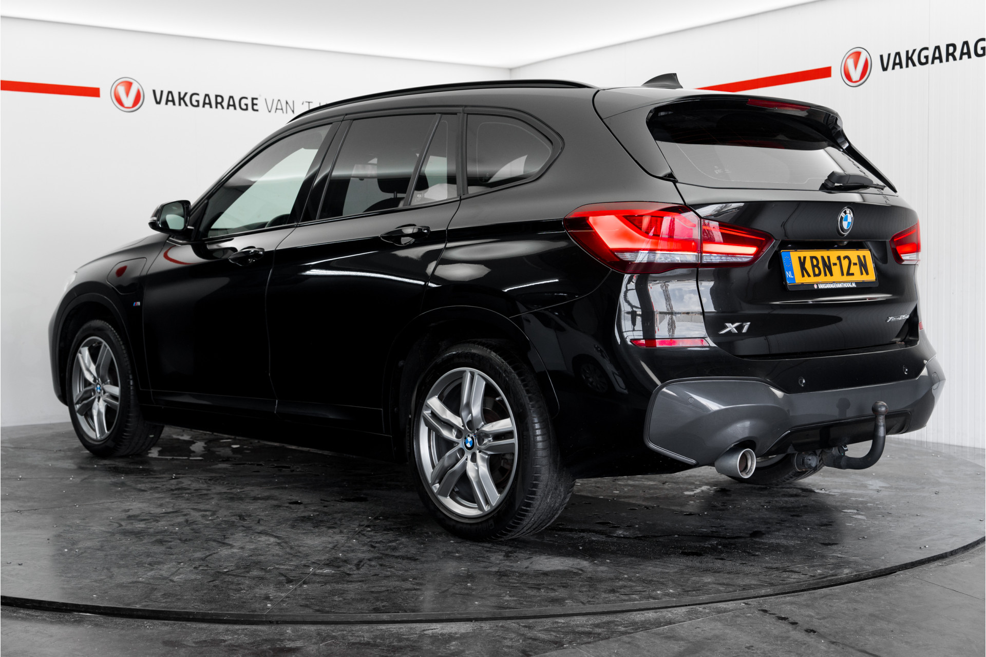 Foto van BMW X1 Xdrive25e