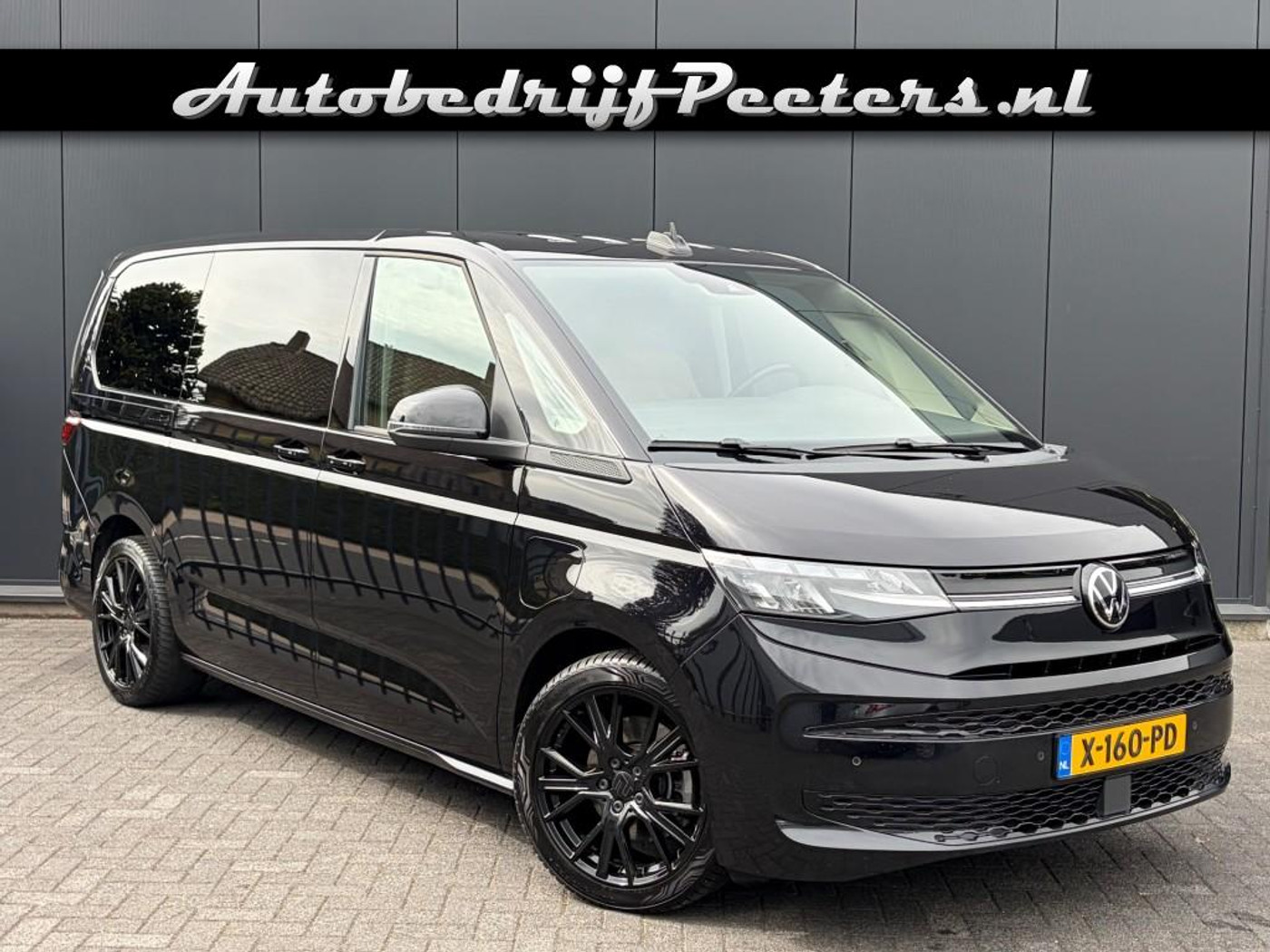Volkswagen Multivan 1.4 eHybrid 7-zits L2H1 V-Cockpit Leder LED ACC Camera Trekhaak NL-auto 2024 - voorkant