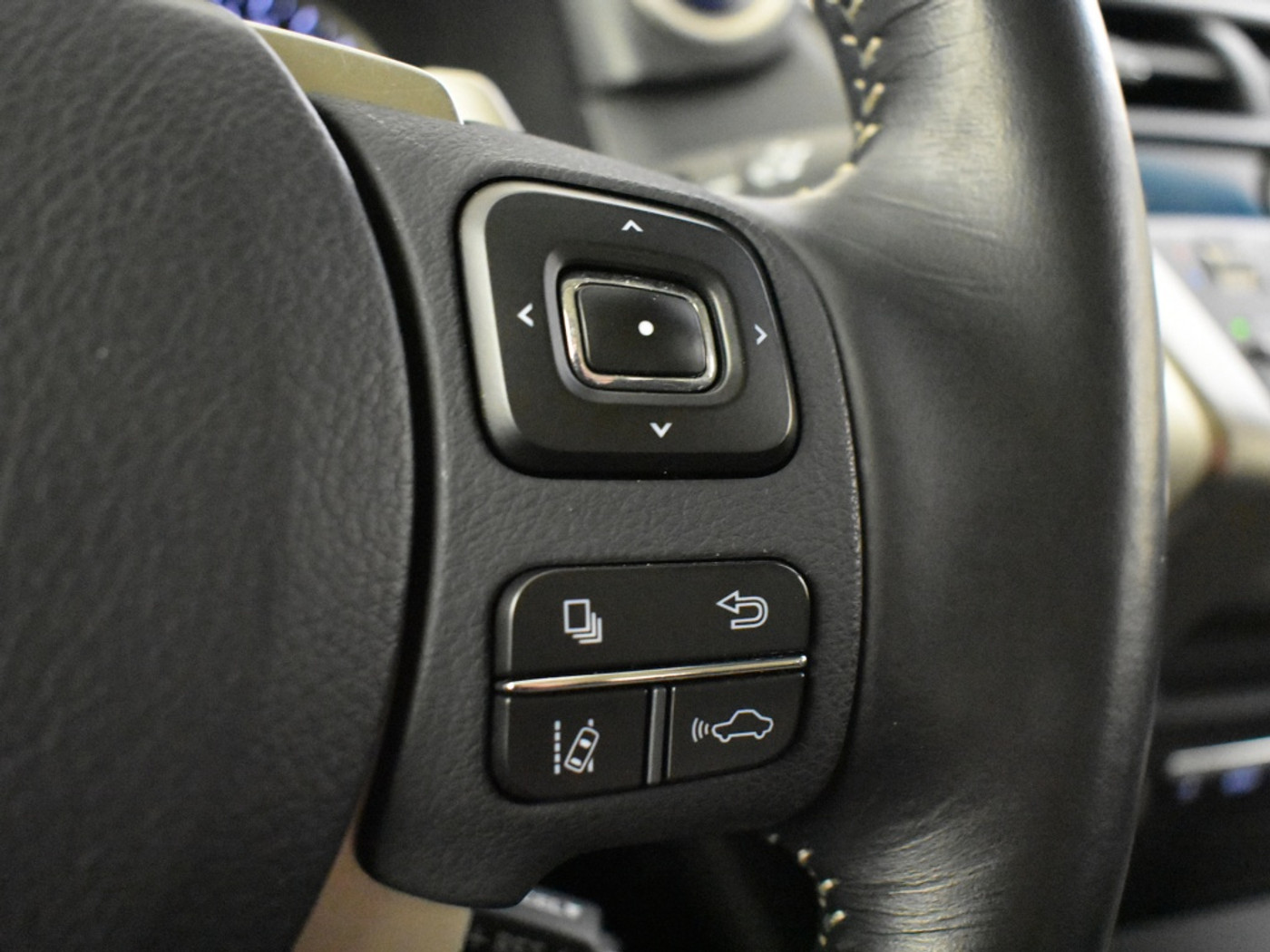 Foto van Lexus Lexus Nx300h