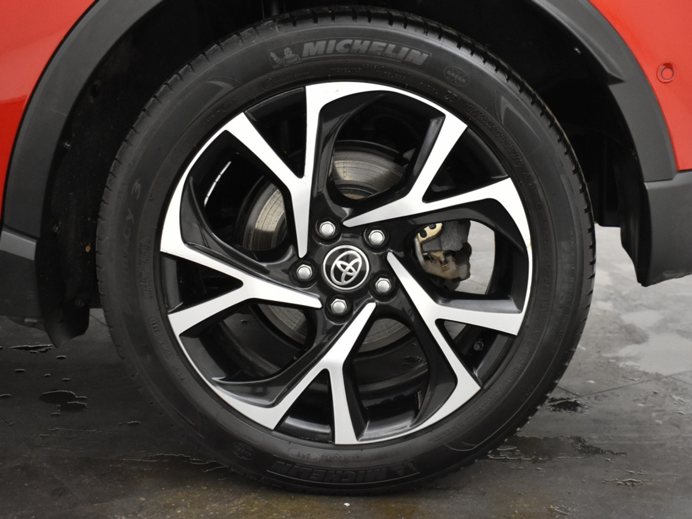 Foto van Toyota Toyota C-hr