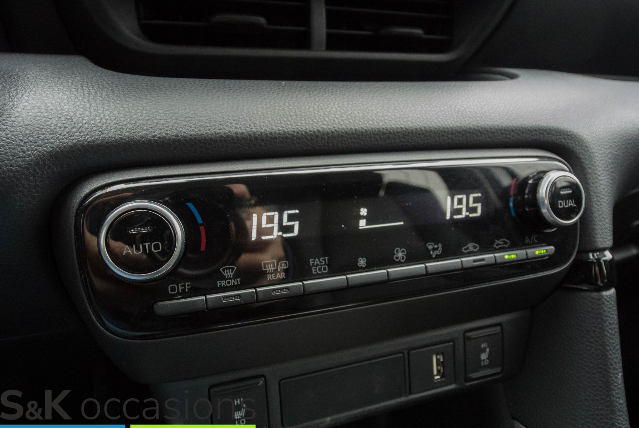Foto van Mazda Mazda2 Hybrid