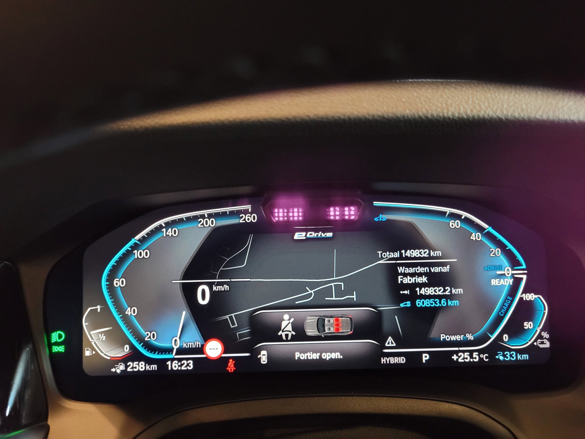 Foto van BMW 330e xDrive