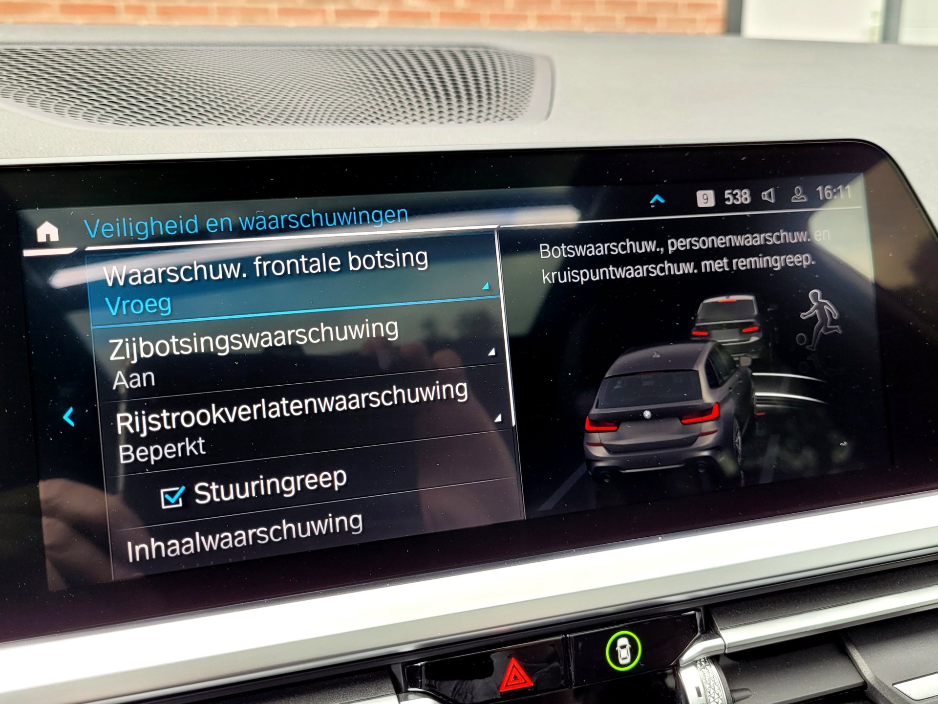 Foto van BMW 330e xDrive