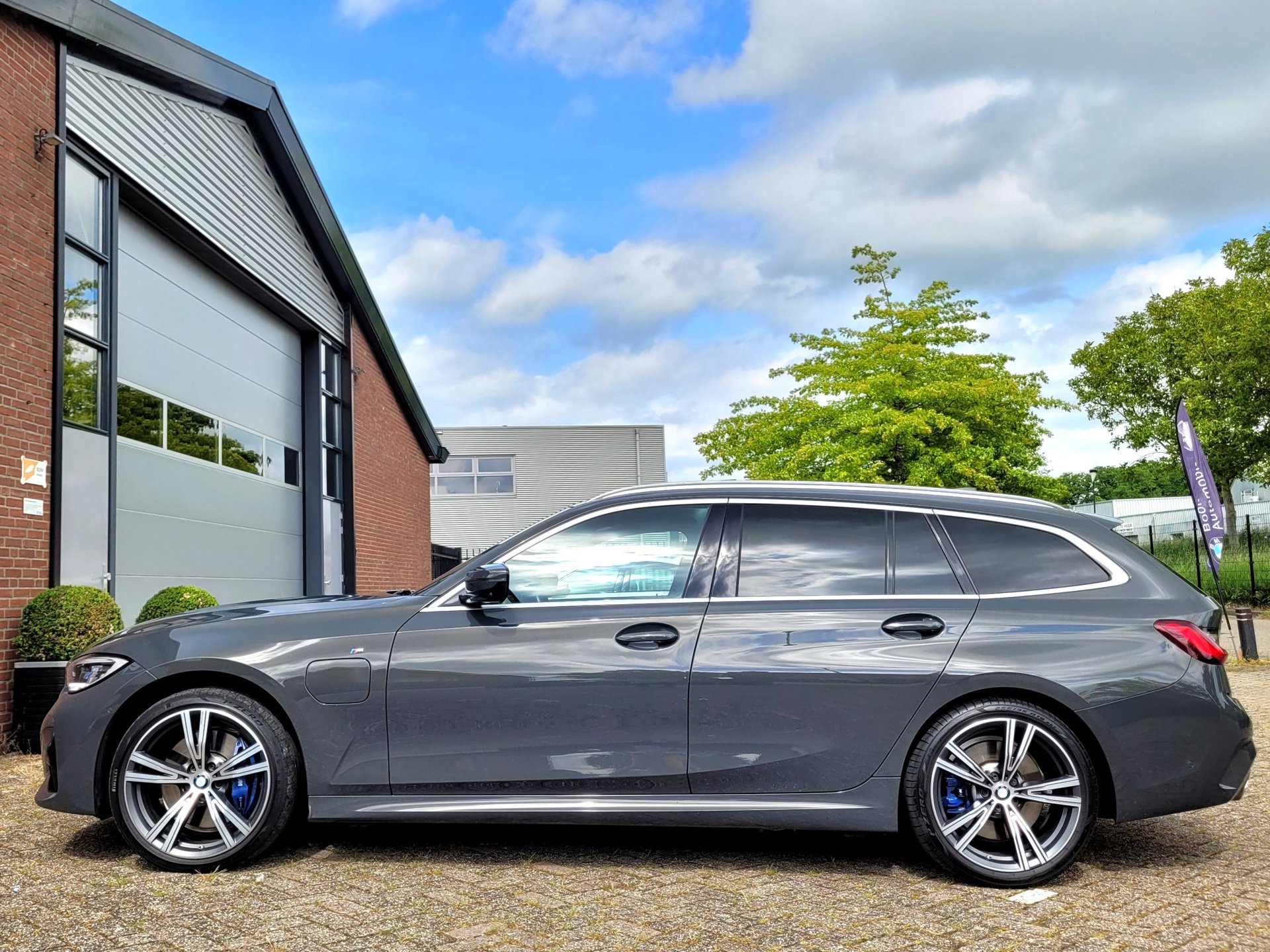 Foto van BMW 330e xDrive