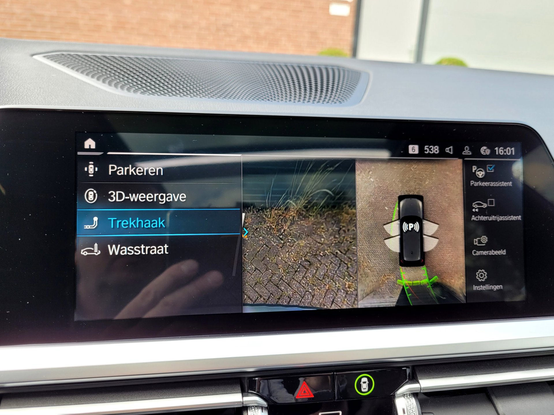 Foto van BMW 330e xDrive