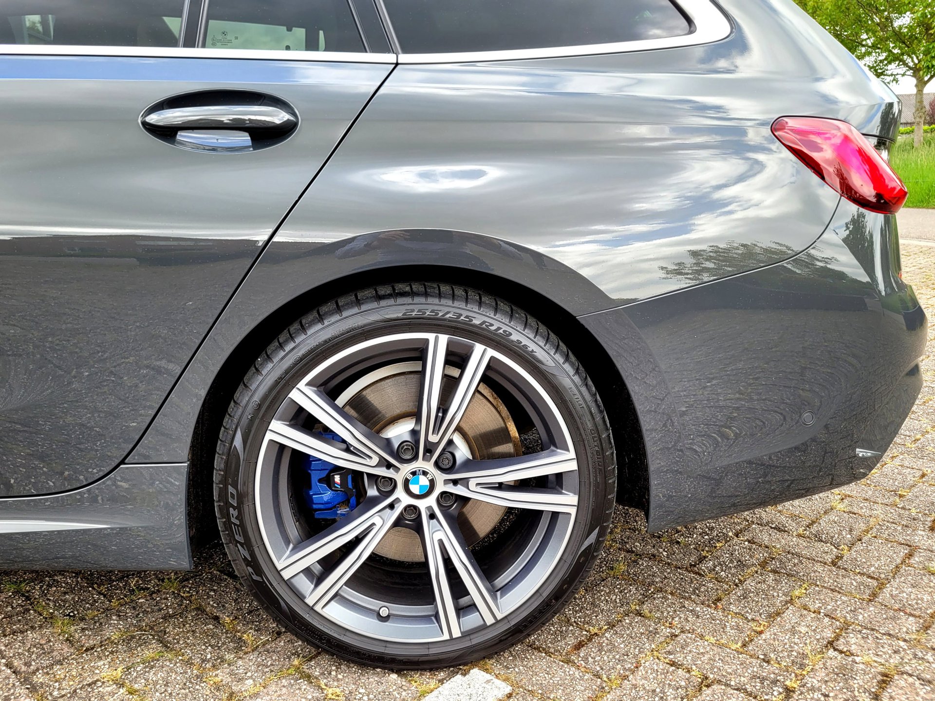 Foto van BMW 330e xDrive