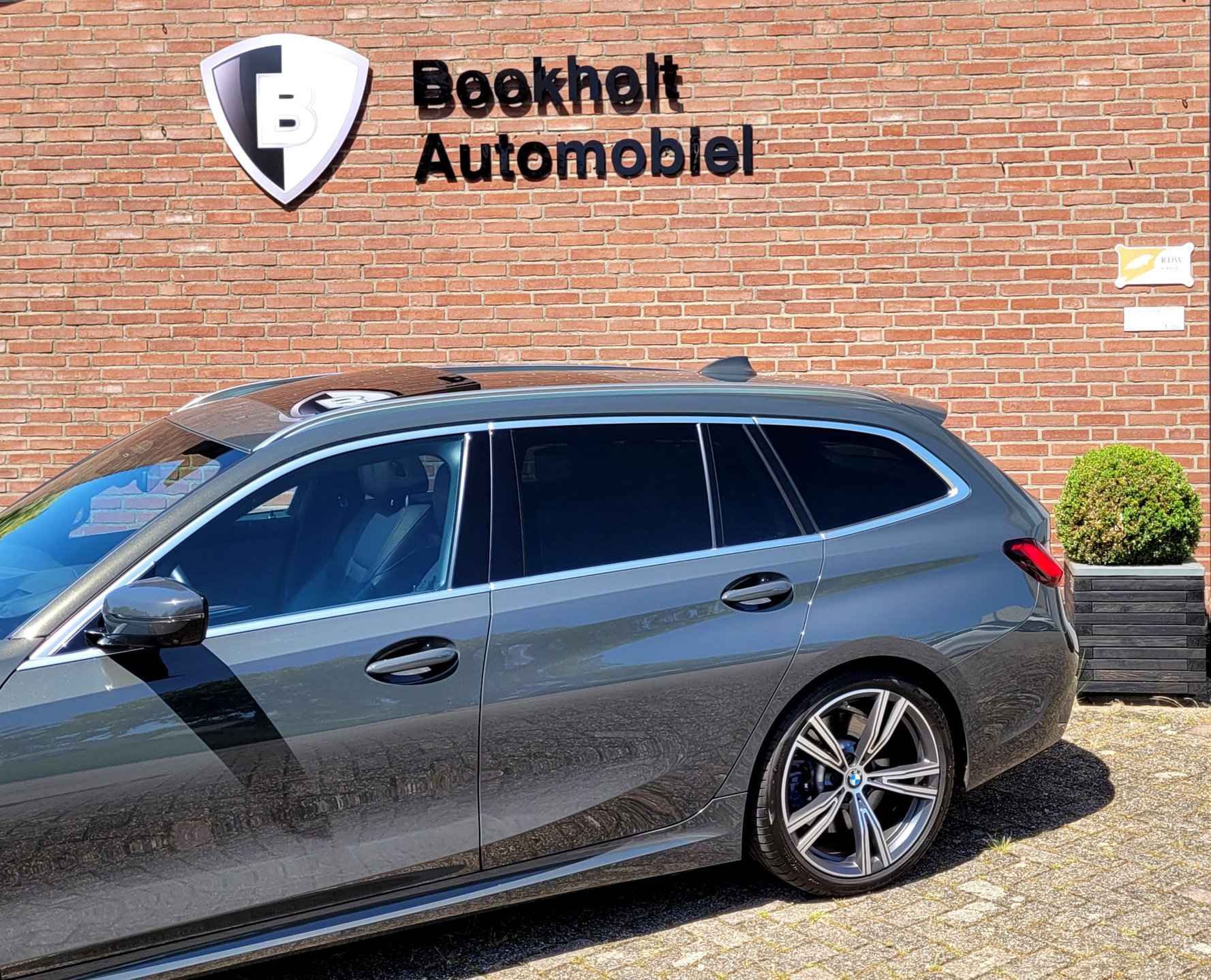 Foto van BMW 330e xDrive