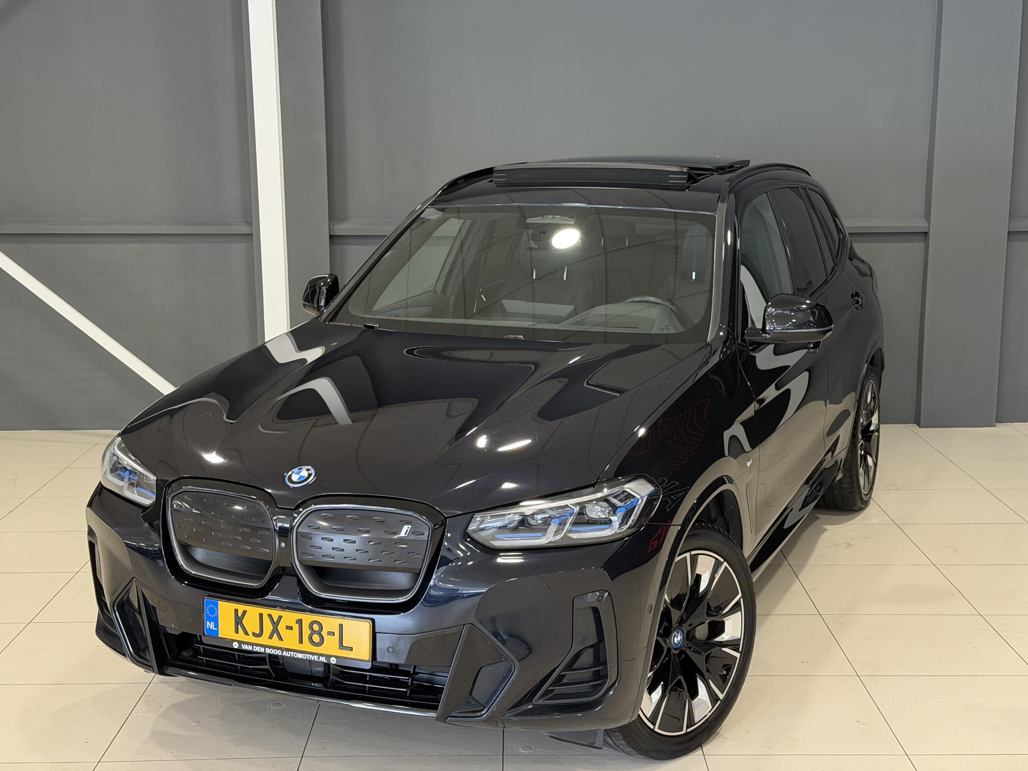 Foto van BMW Ix3