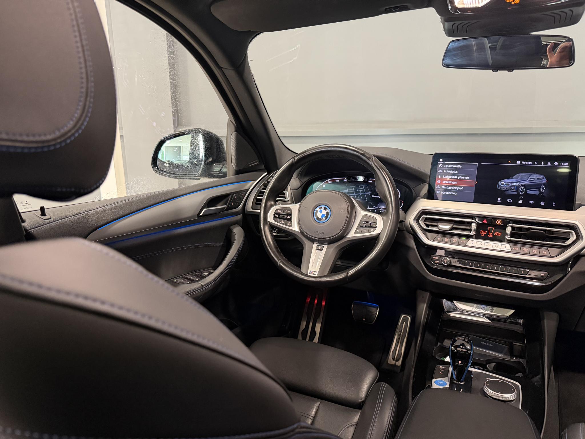 Foto van BMW Ix3