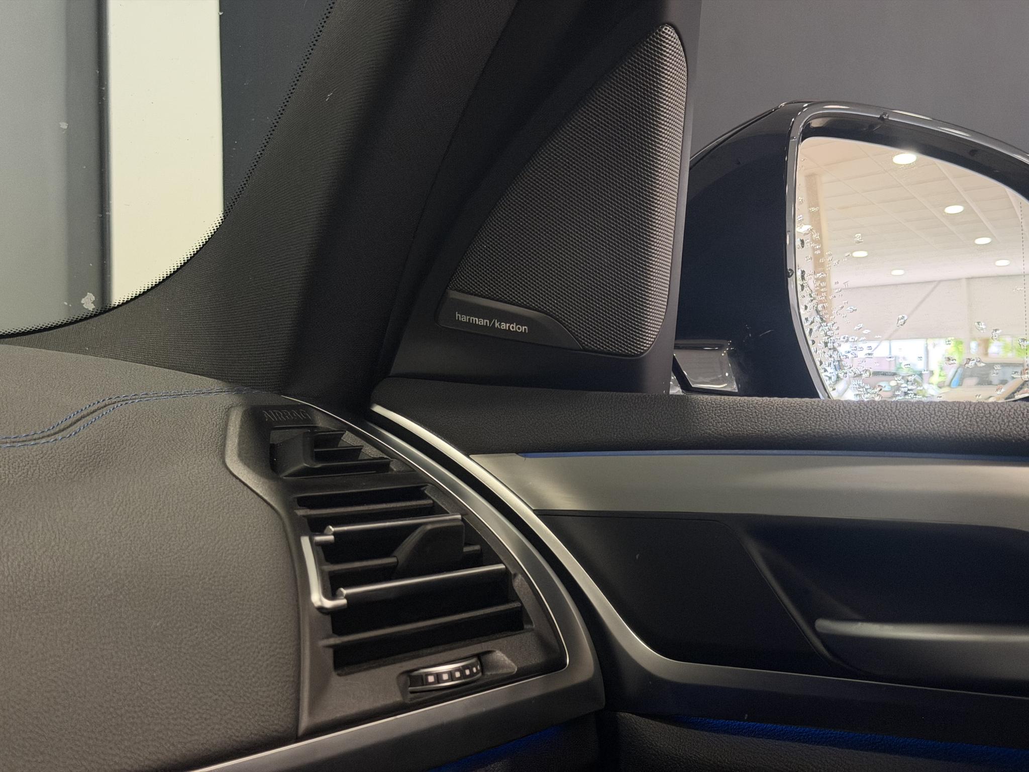 Foto van BMW Ix3