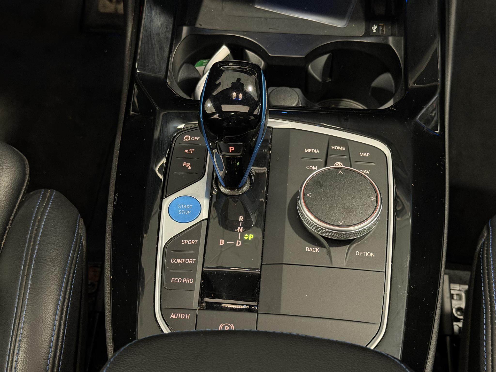 Foto van BMW Ix3