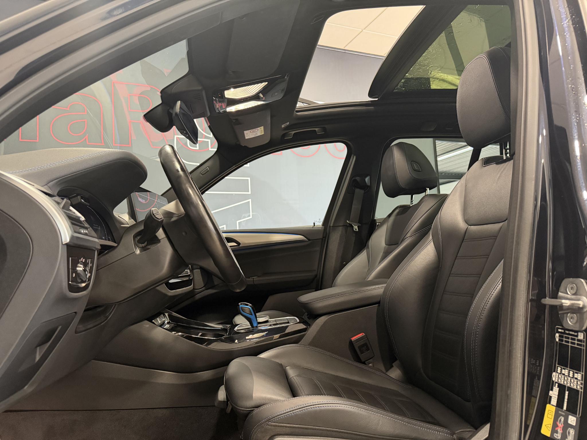 Foto van BMW Ix3