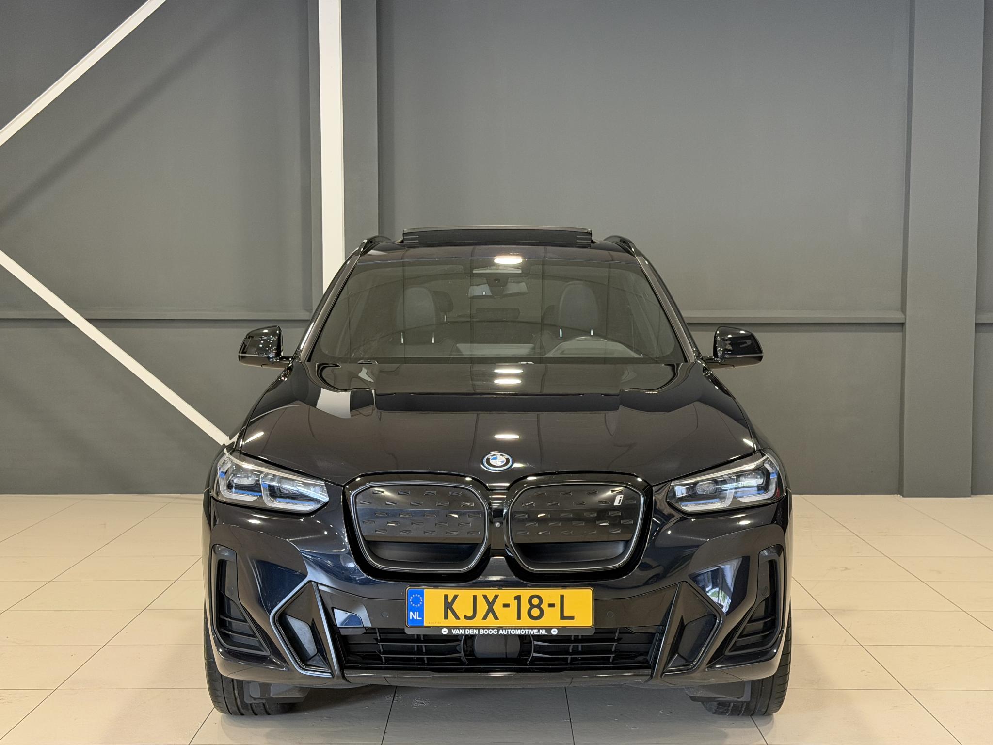 Foto van BMW Ix3