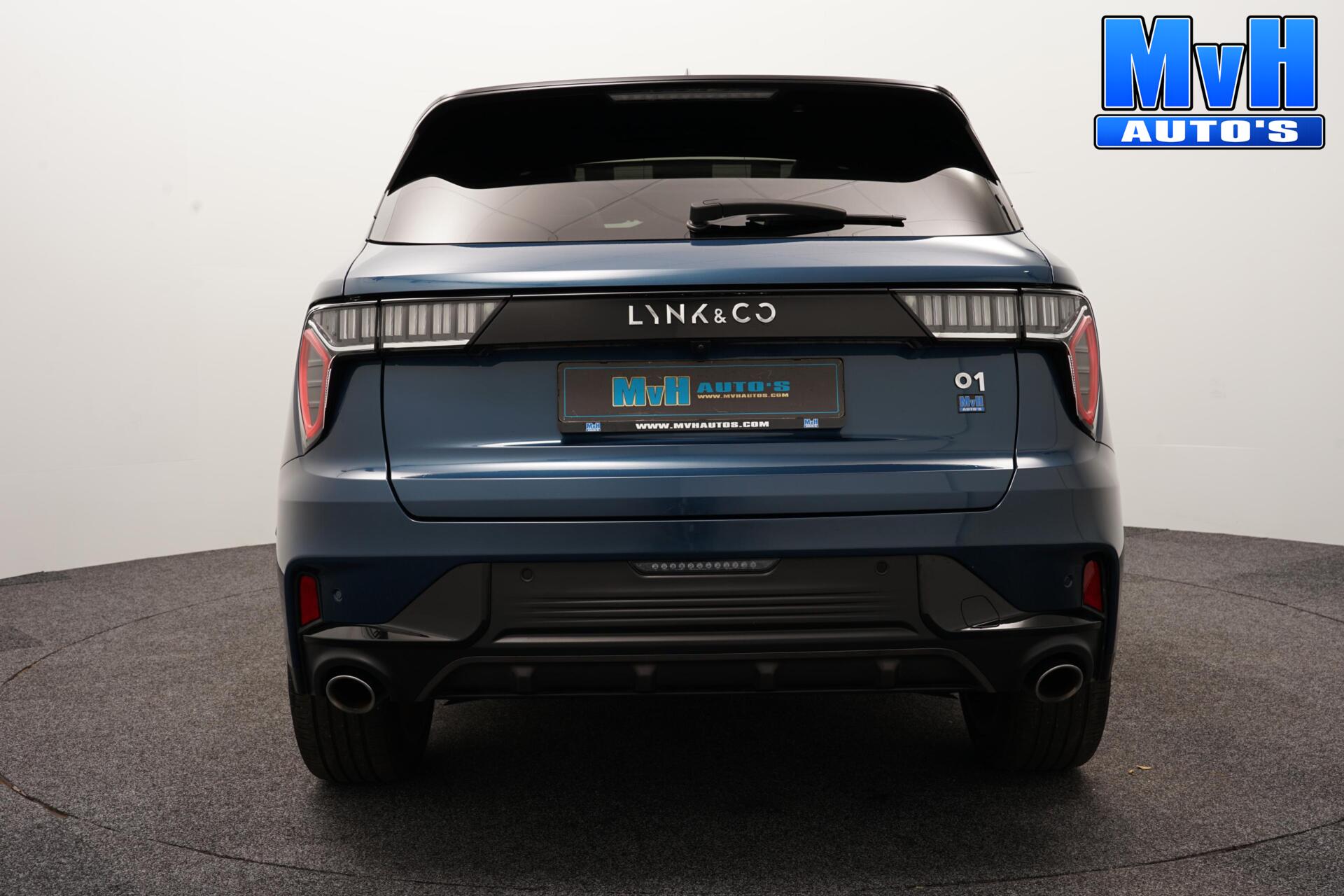 Foto van LYNK & Co 01