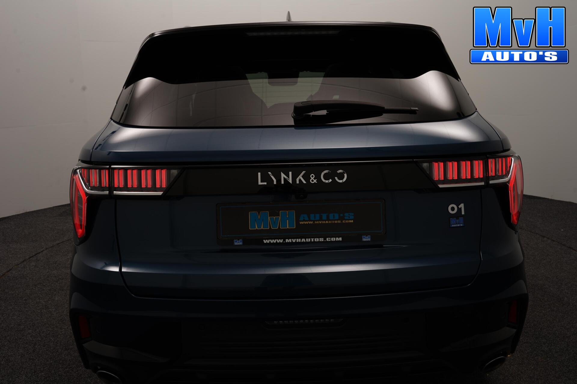 Foto van LYNK & Co 01
