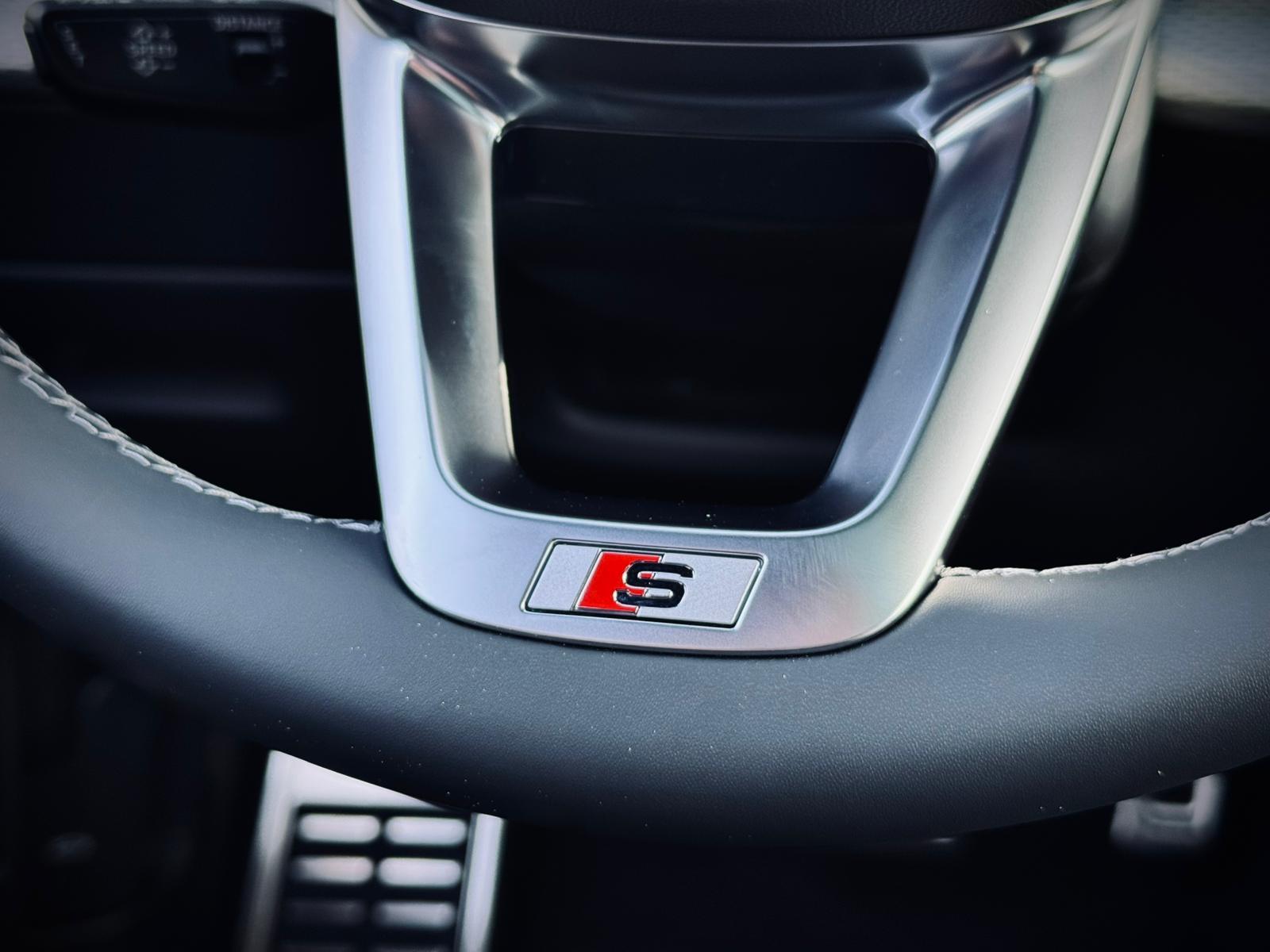 Foto van Audi Q8
