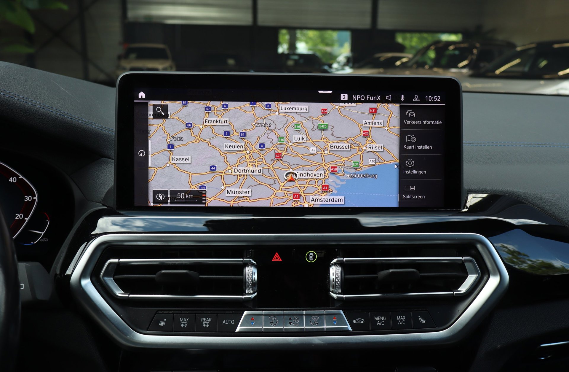 Foto van BMW Ix3