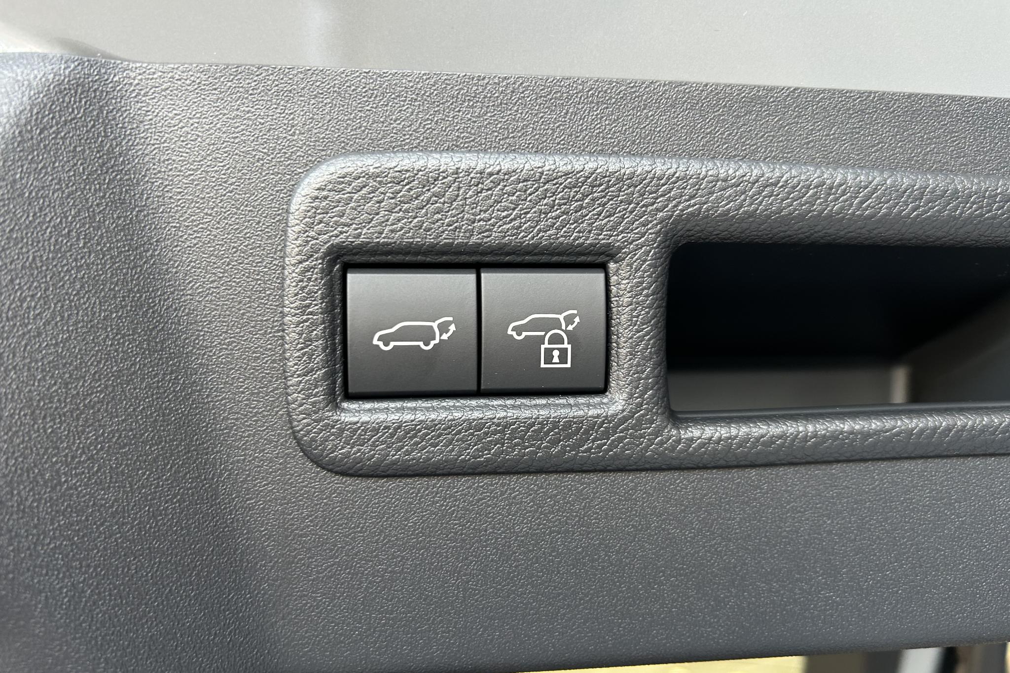 Foto van Toyota C-hr+