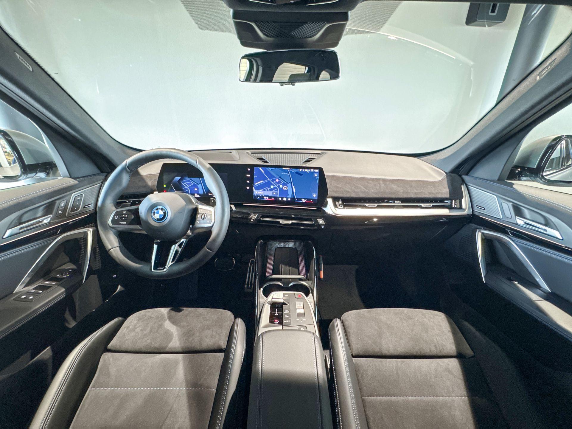 Foto van BMW X1 Xdrive25e
