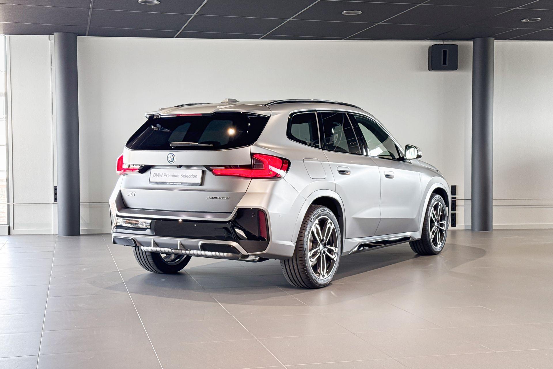 Foto van BMW X1 Xdrive25e