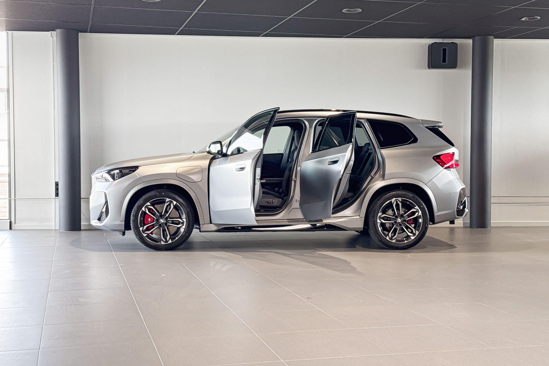 Foto van BMW X1 Xdrive25e