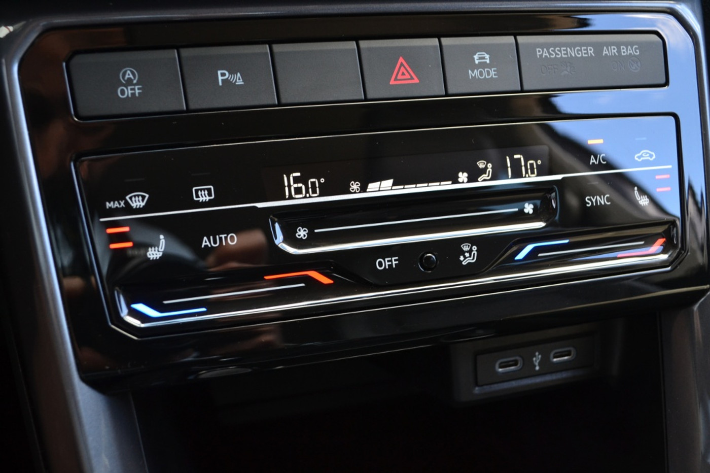 Foto van Volkswagen T-cross