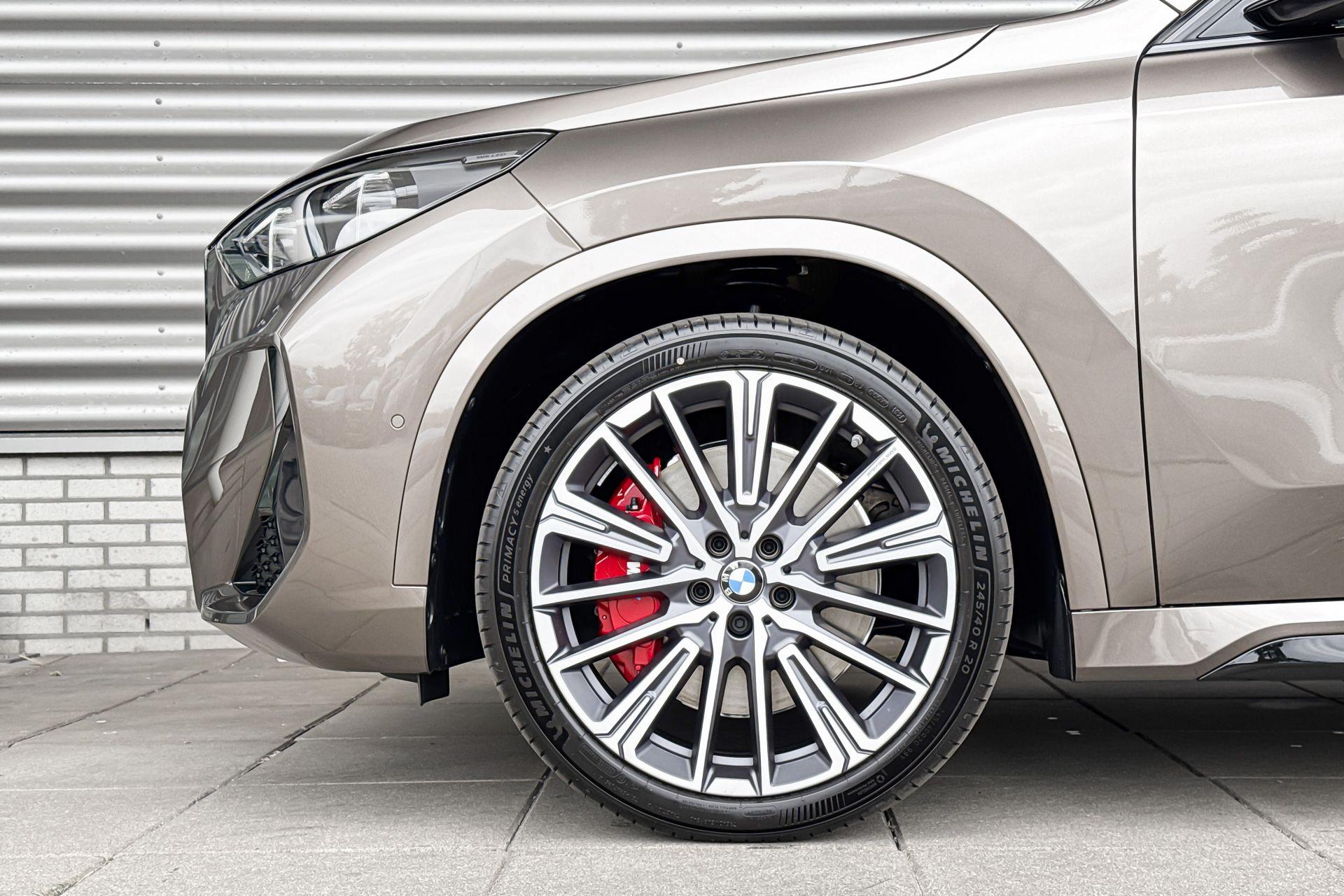 Foto van BMW Ix1 Edrive20